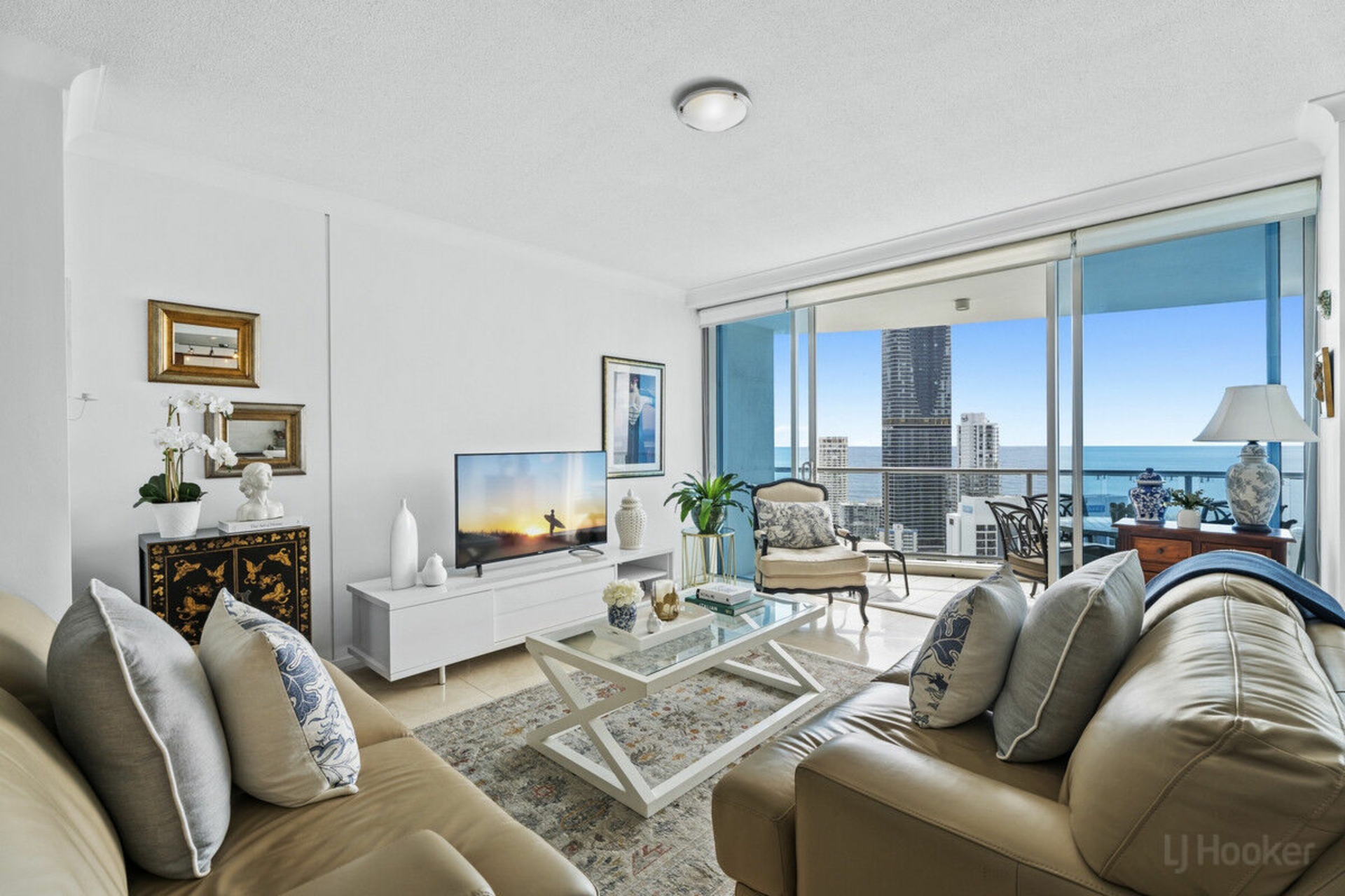 3323/23 Ferny Avenue, SURFERS PARADISE