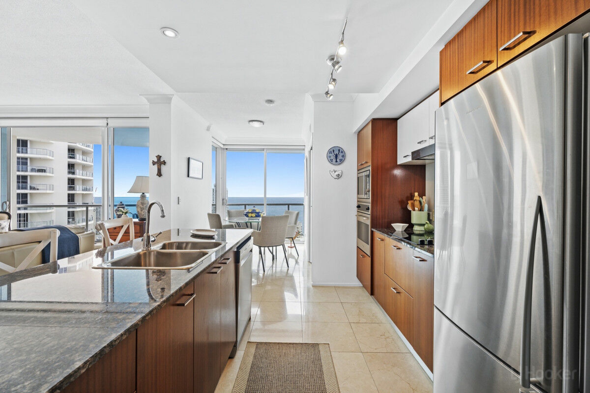 3323/23 Ferny Avenue, SURFERS PARADISE