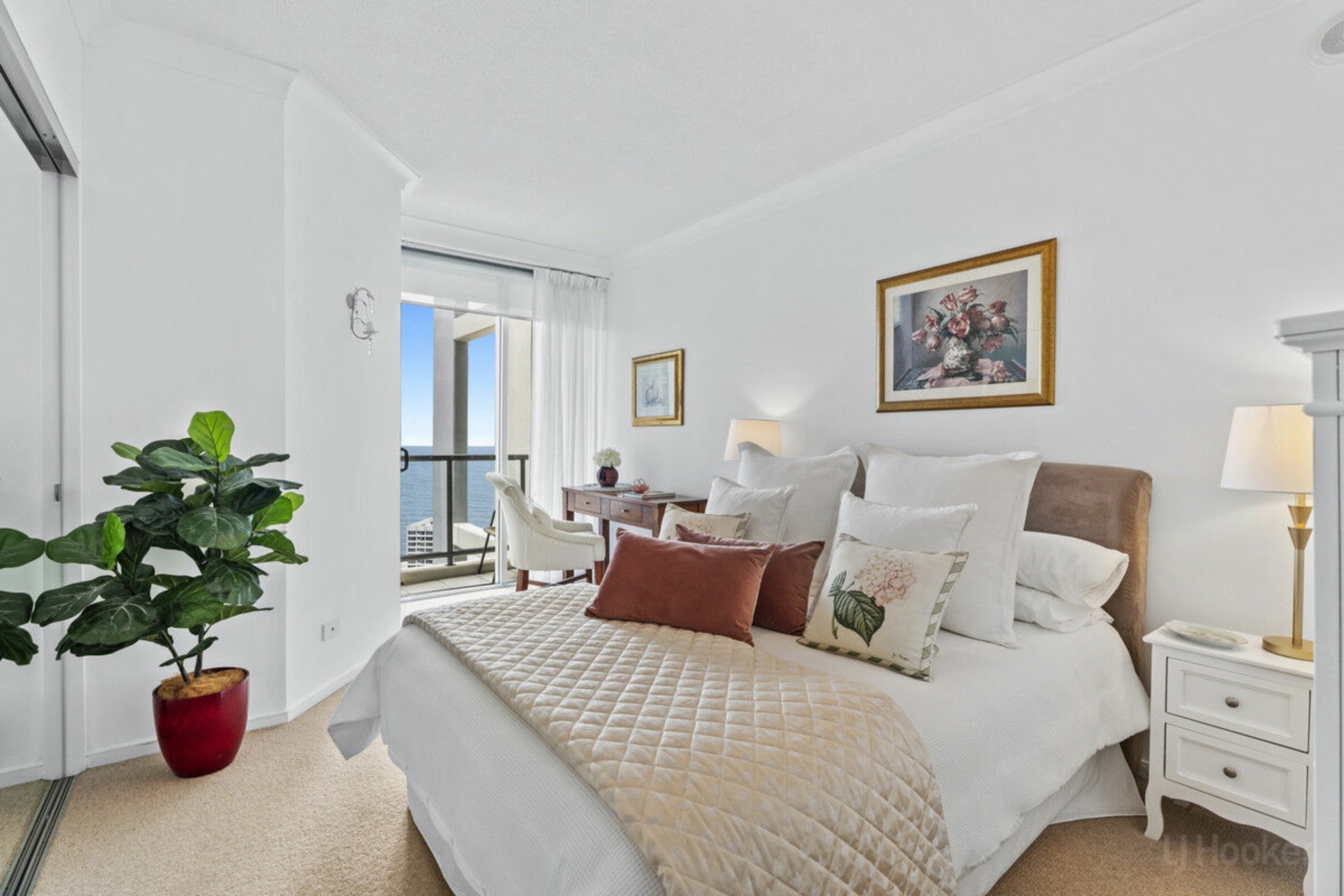 3323/23 Ferny Avenue, SURFERS PARADISE