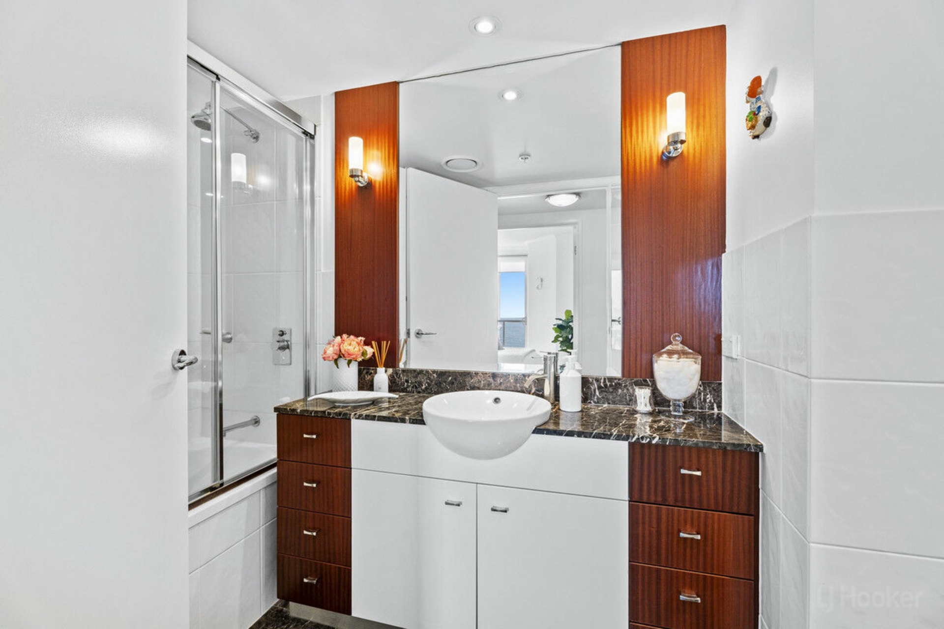 3323/23 Ferny Avenue, SURFERS PARADISE