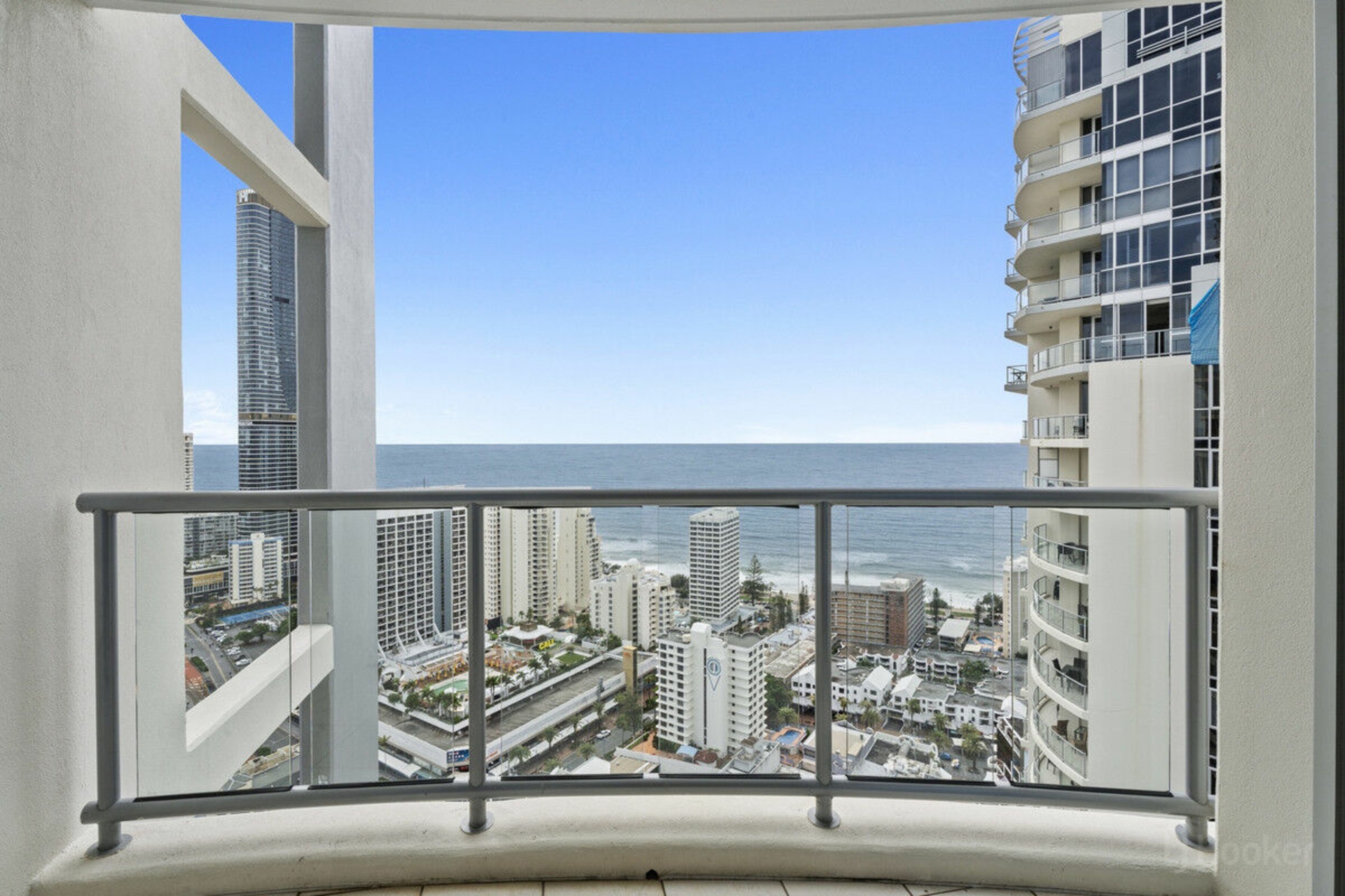 3323/23 Ferny Avenue, SURFERS PARADISE