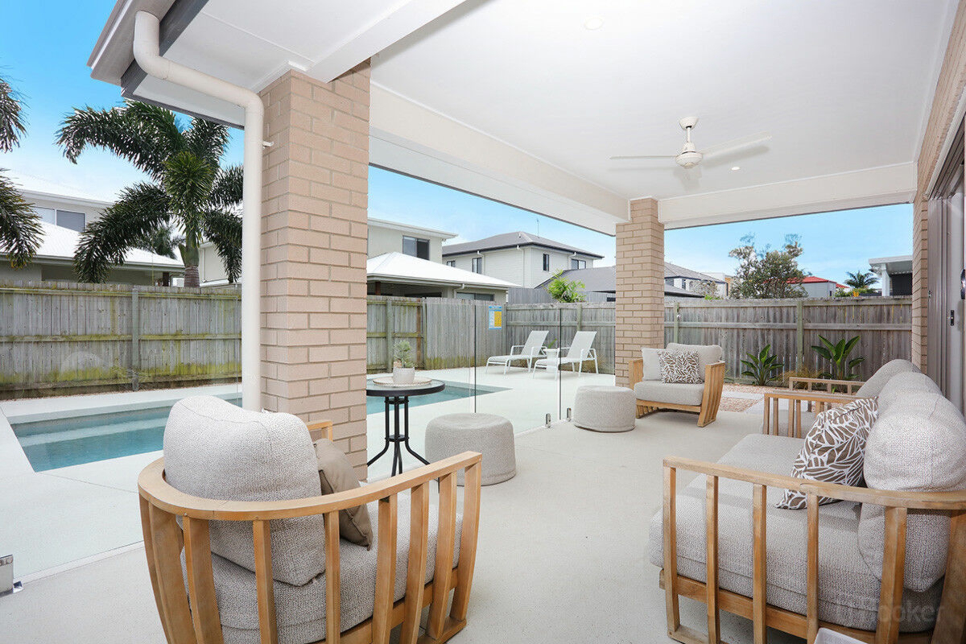 67 Harbour Rise, HOPE ISLAND