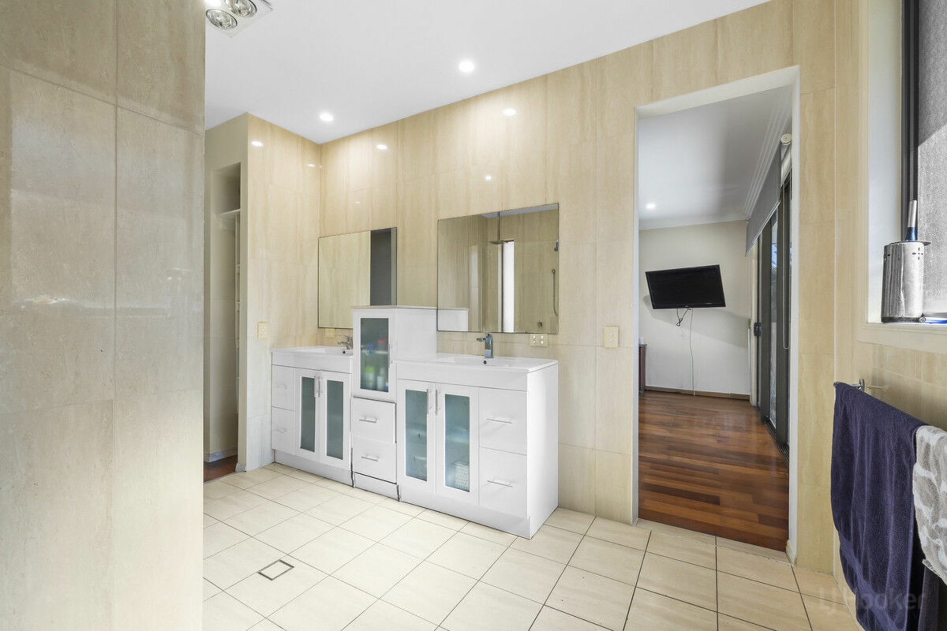 88 Sheehan Avenue, HOPE ISLAND