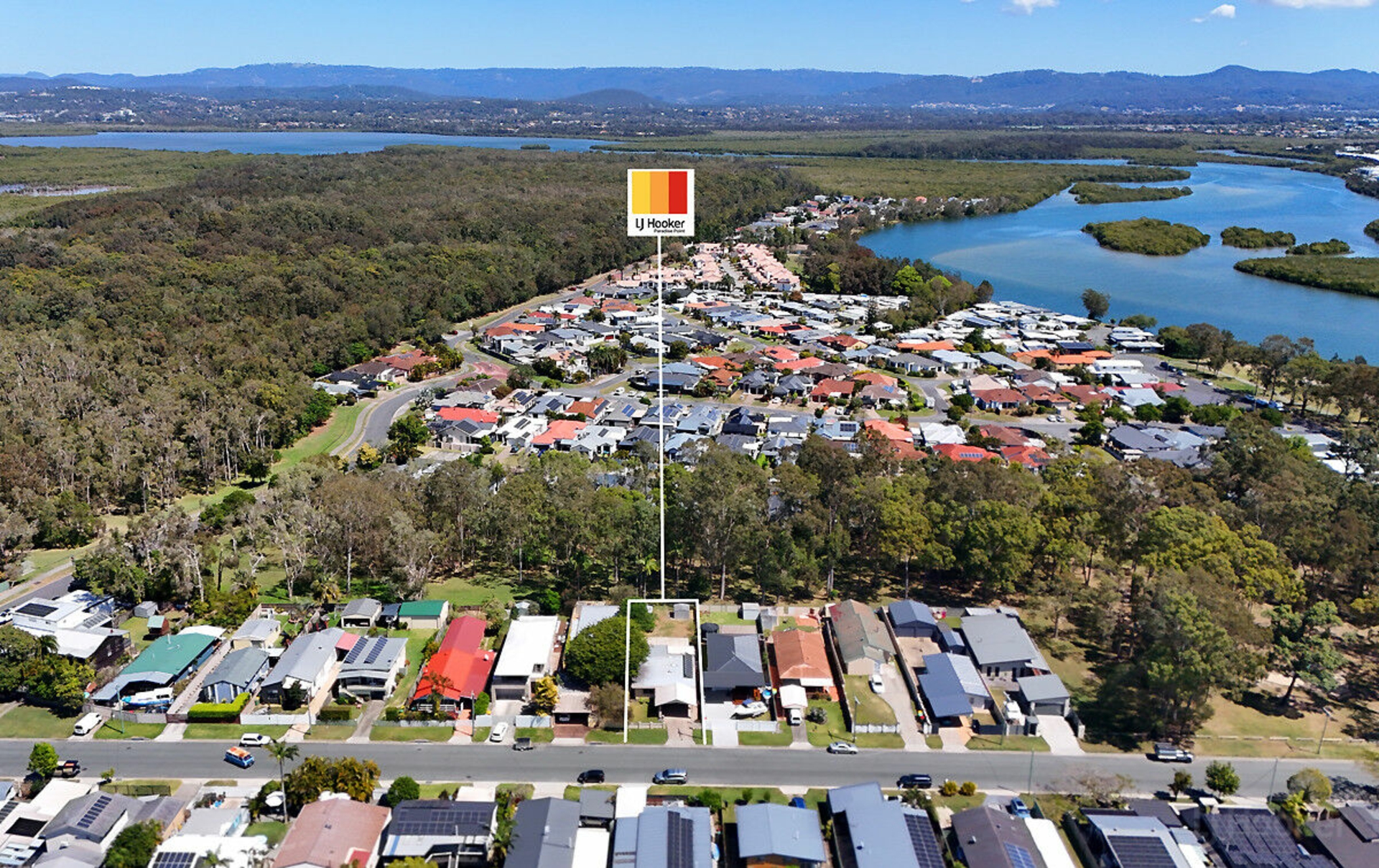24 Tarni Street, Coombabah