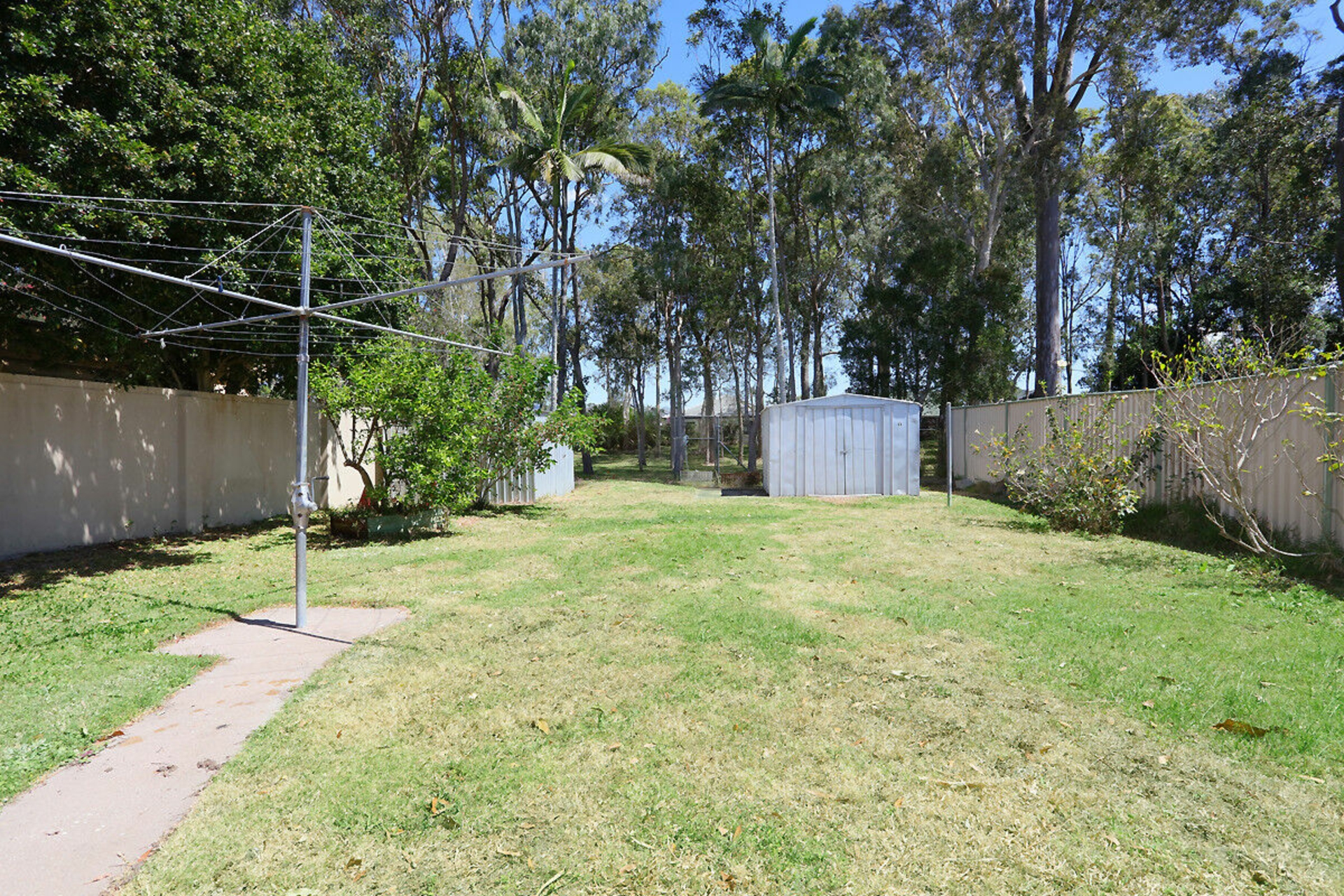 24 Tarni Street, Coombabah