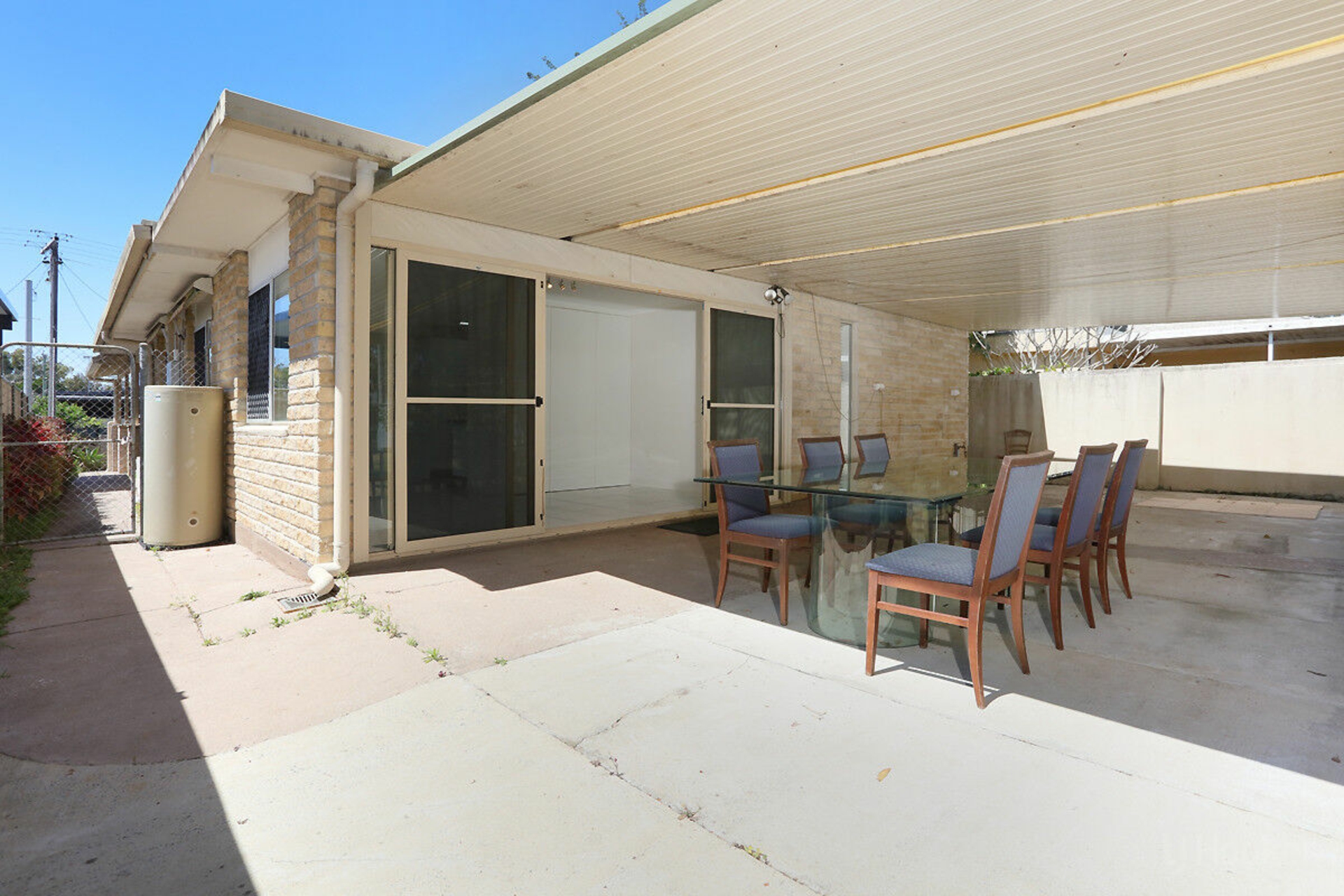 24 Tarni Street, Coombabah
