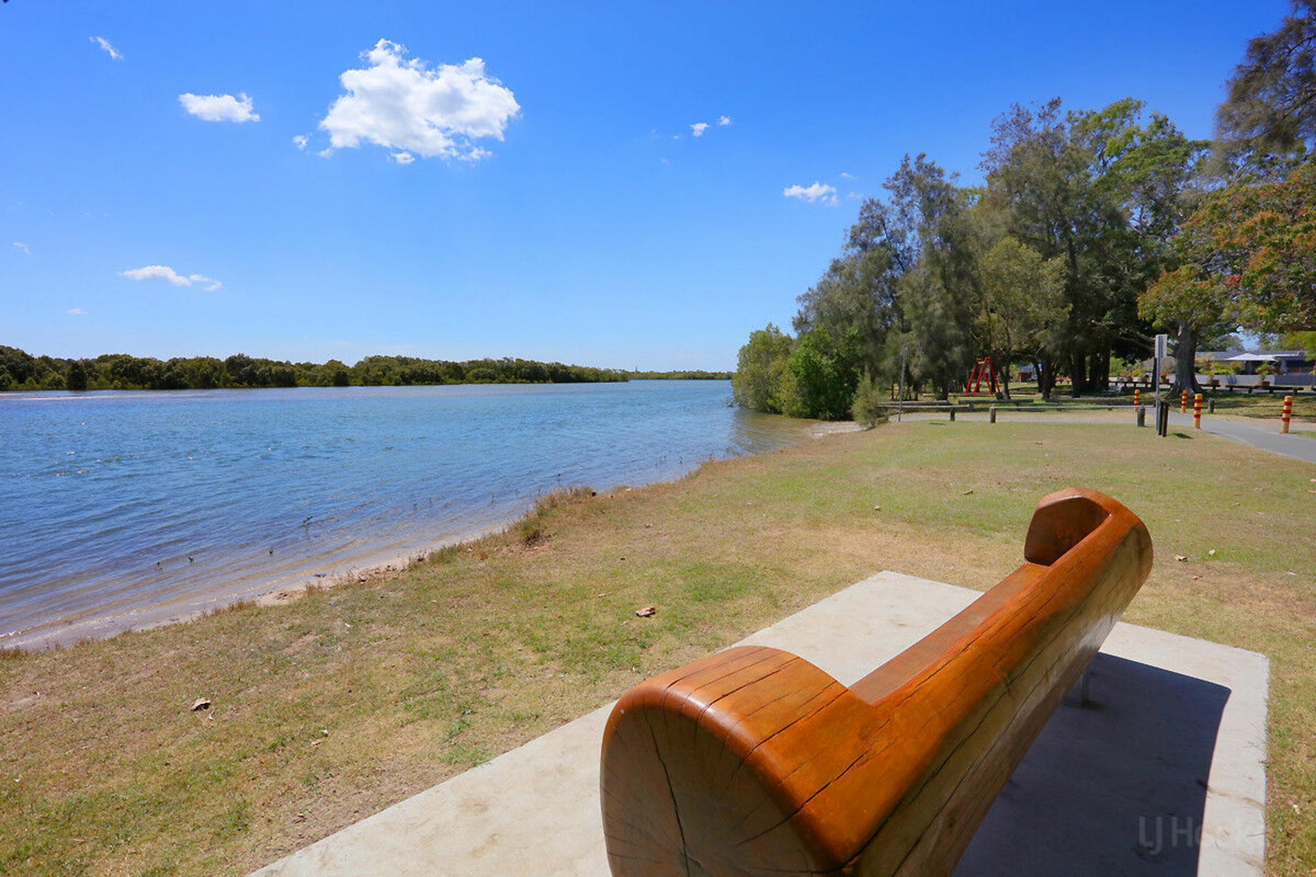 24 Tarni Street, Coombabah
