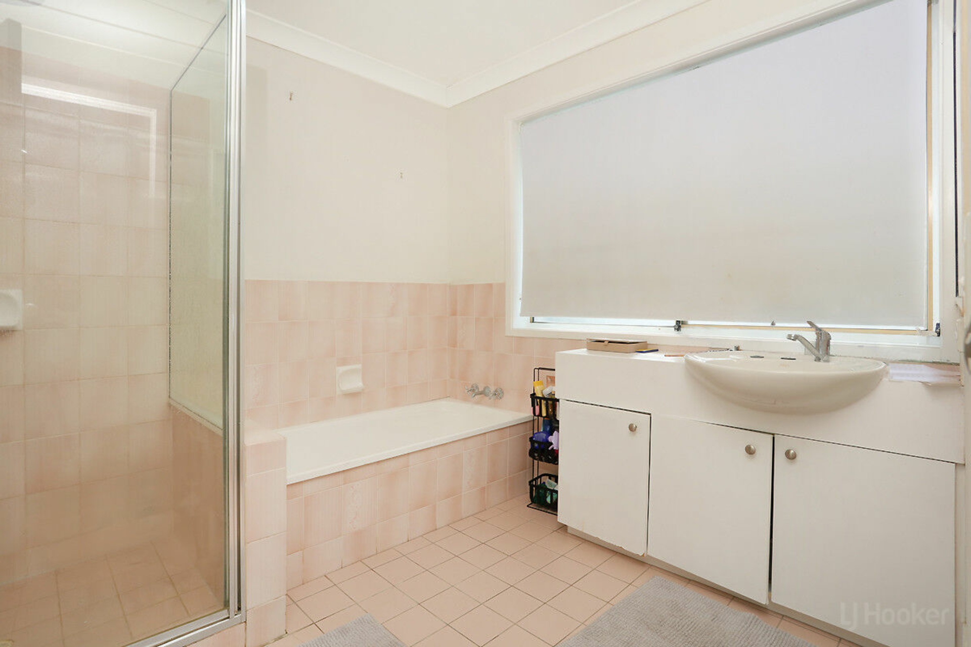 35/469 Pine Ridge Road — photo 10 of 17