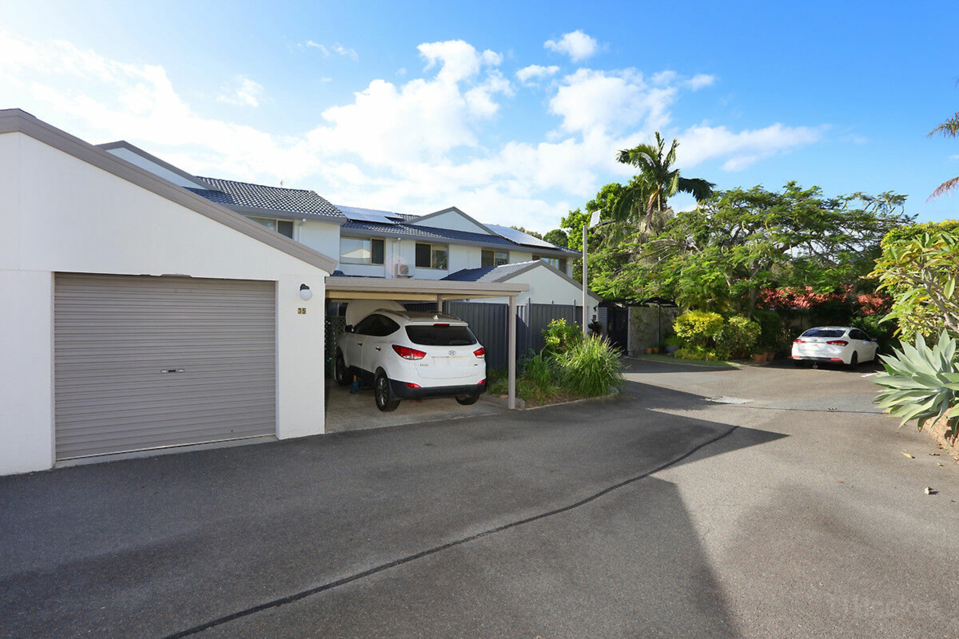 35/469 Pine Ridge Road — photo 13 of 17