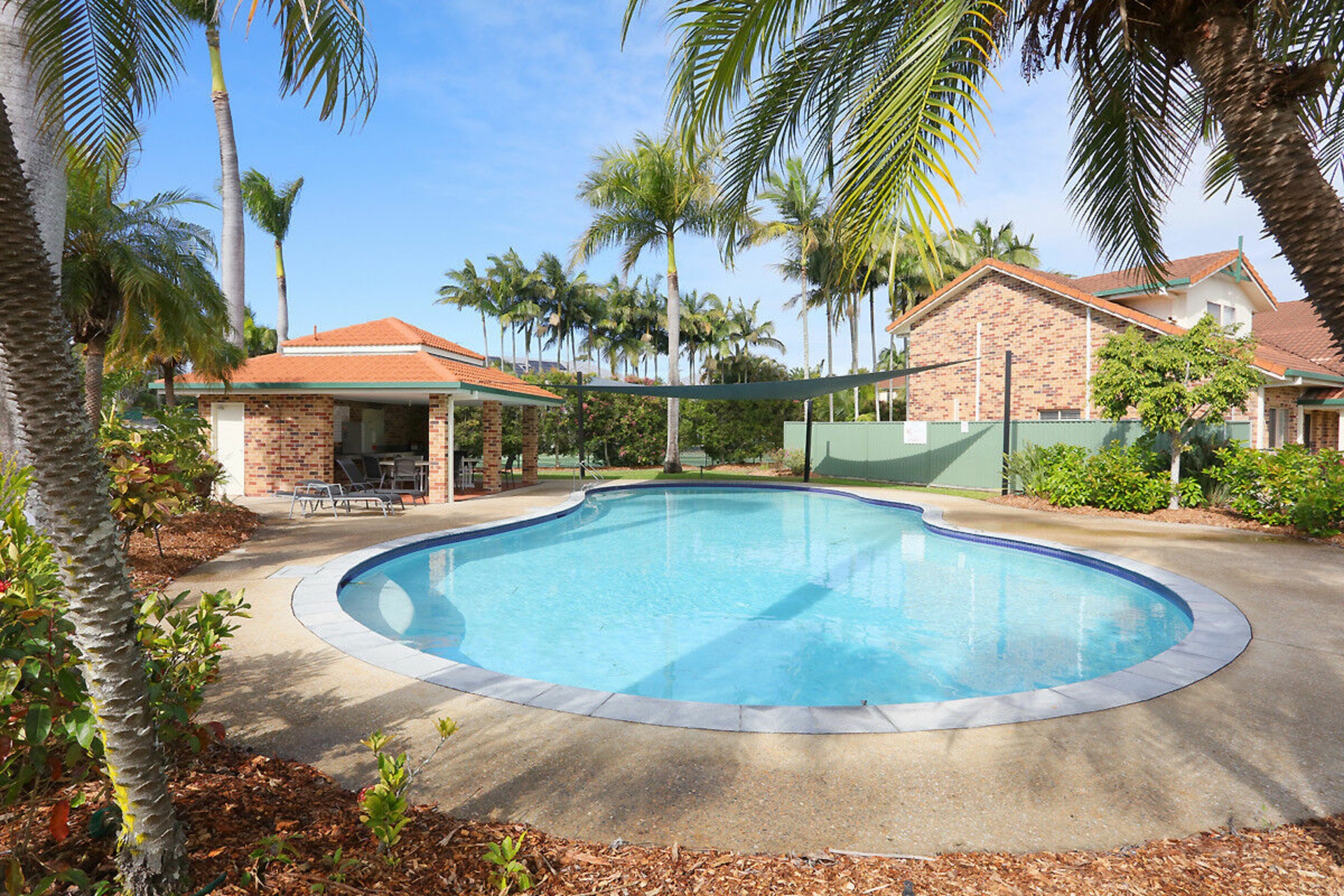 23/272 Oxley Drive — photo 13 of 21