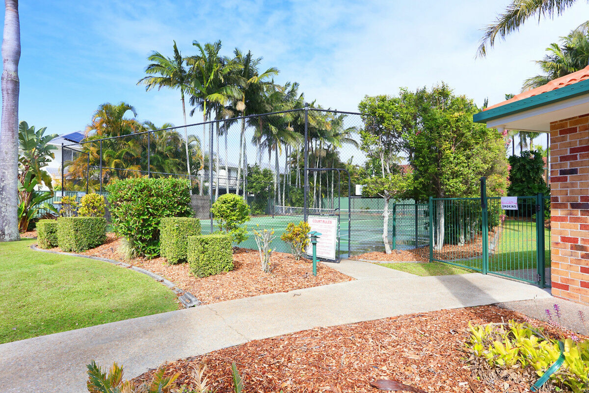 23/272 Oxley Drive — photo 14 of 21
