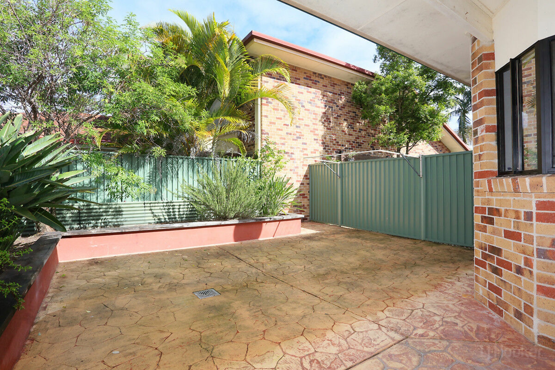 23/272 Oxley Drive — photo 16 of 21