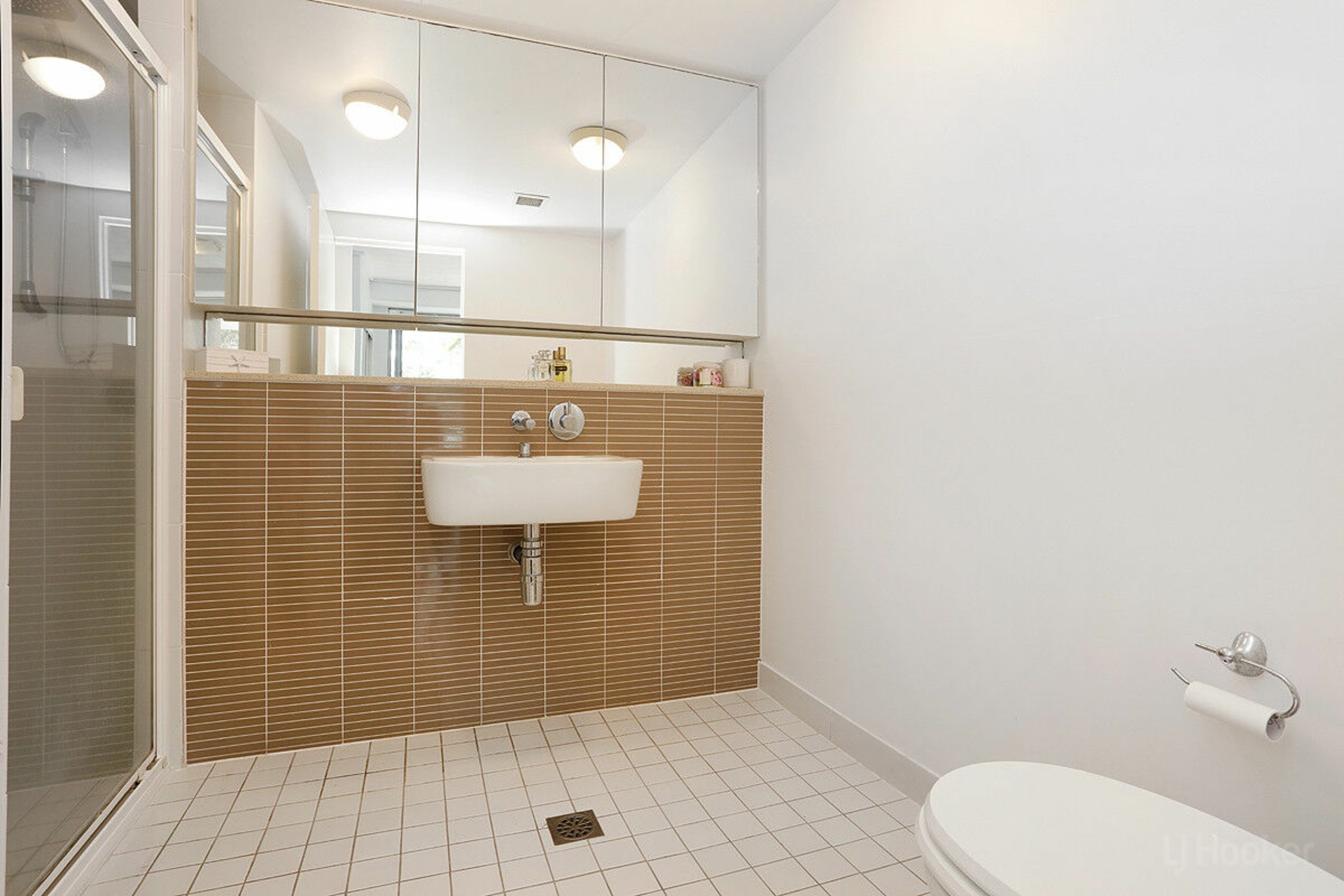 321/66 Sickle Avenue — photo 7 of 30