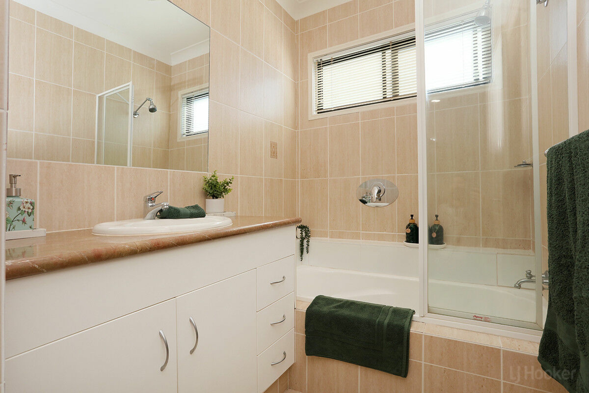 1/281 Bayview Street — photo 12 of 30