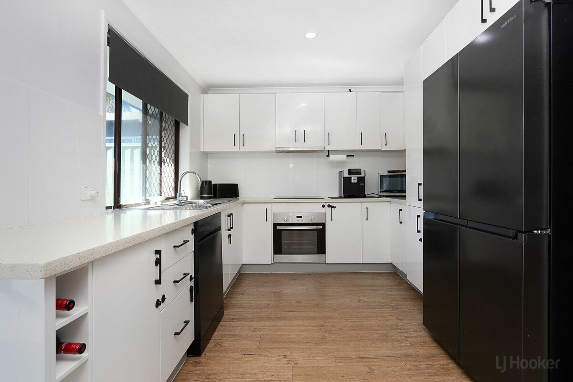 2/102 Kangaroo Avenue — photo 4 of 25