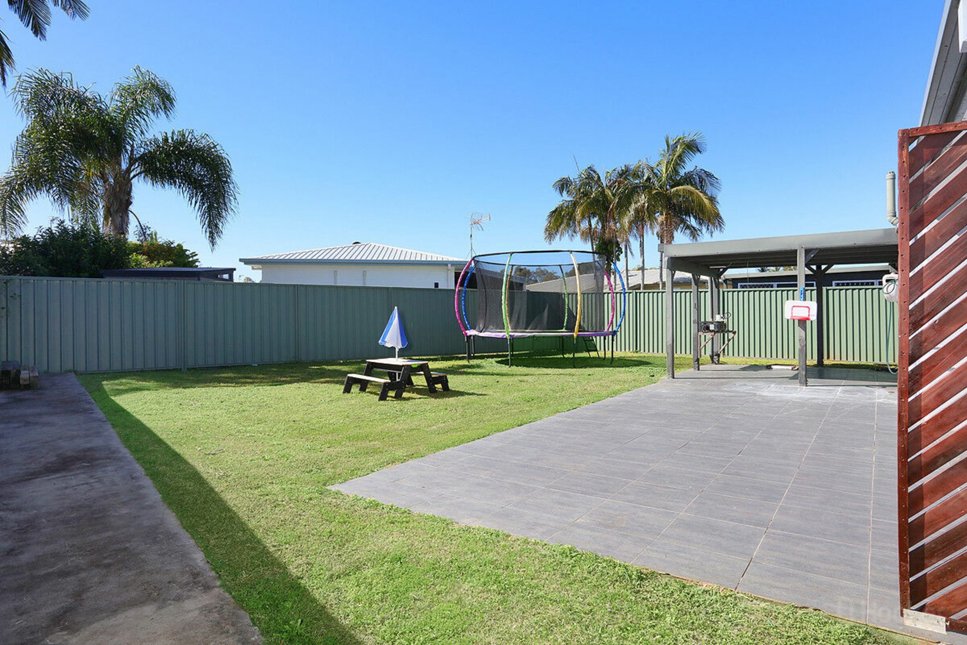 2/102 Kangaroo Avenue — photo 10 of 25