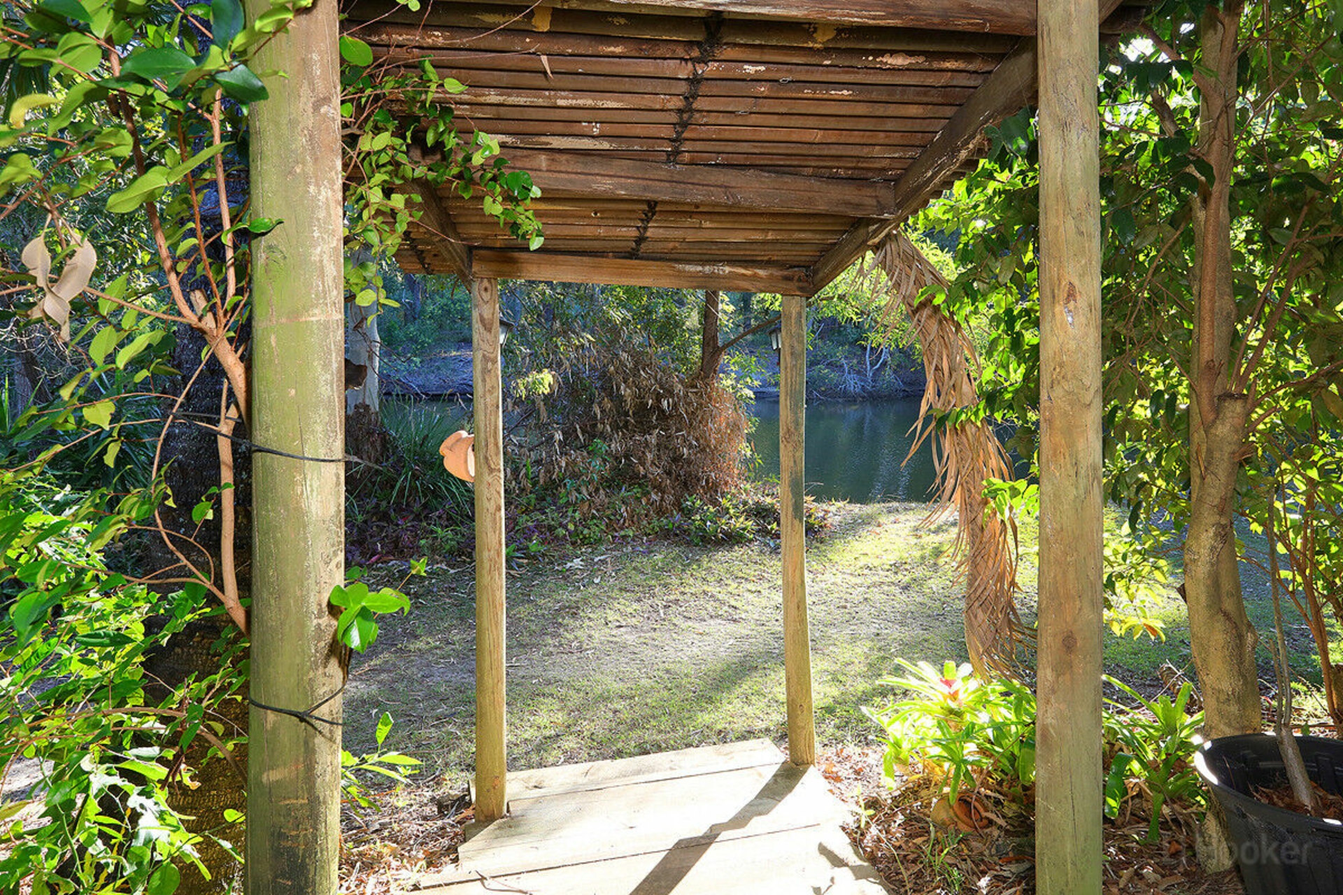 1/72 Kangaroo Avenue — photo 4 of 28