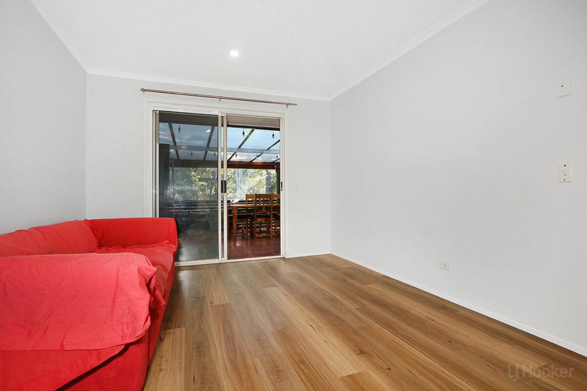 1/72 Kangaroo Avenue — photo 7 of 28
