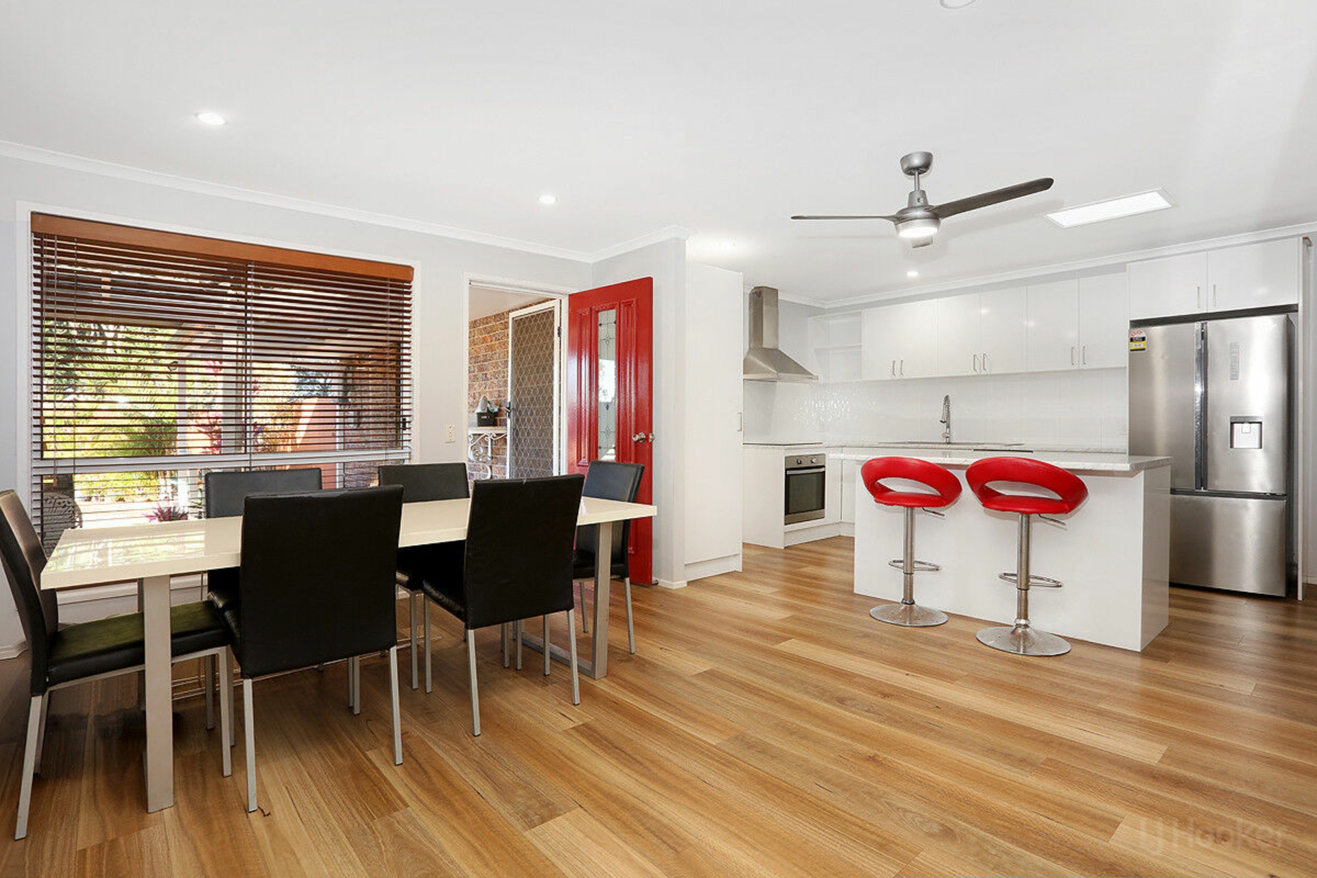 1/72 Kangaroo Avenue — photo 15 of 28