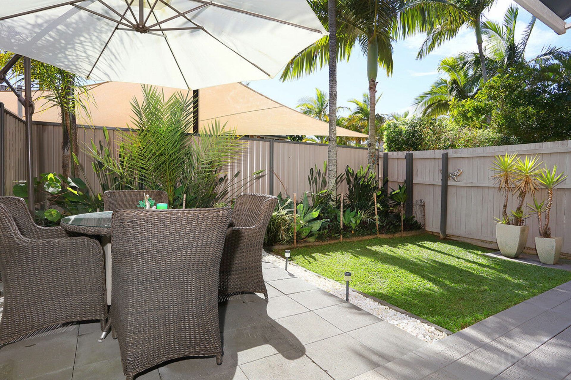3/20 Huth Street — photo from LJ Hooker Paradise Point