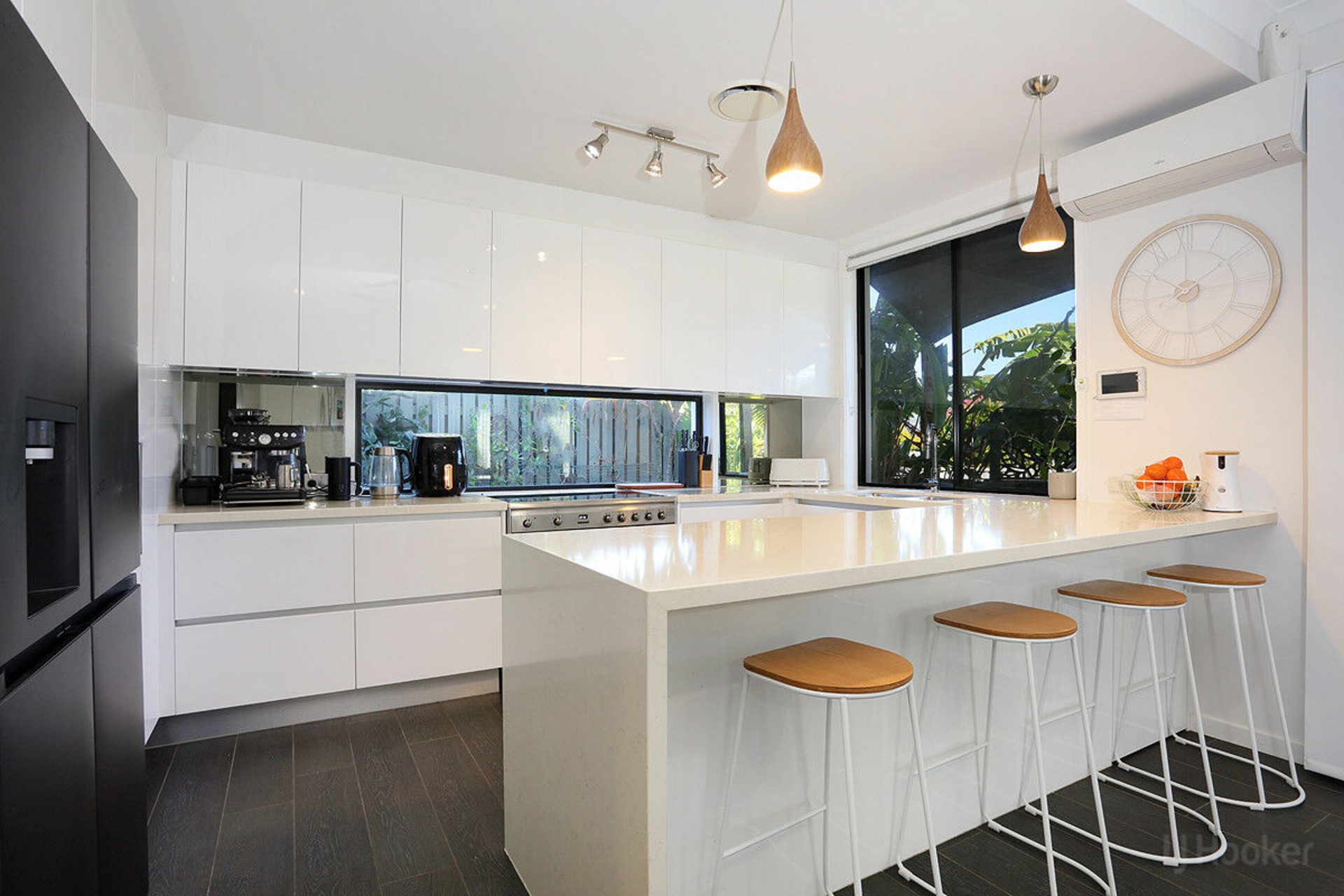 3/54 Milton Avenue — photo from LJ Hooker Paradise Point