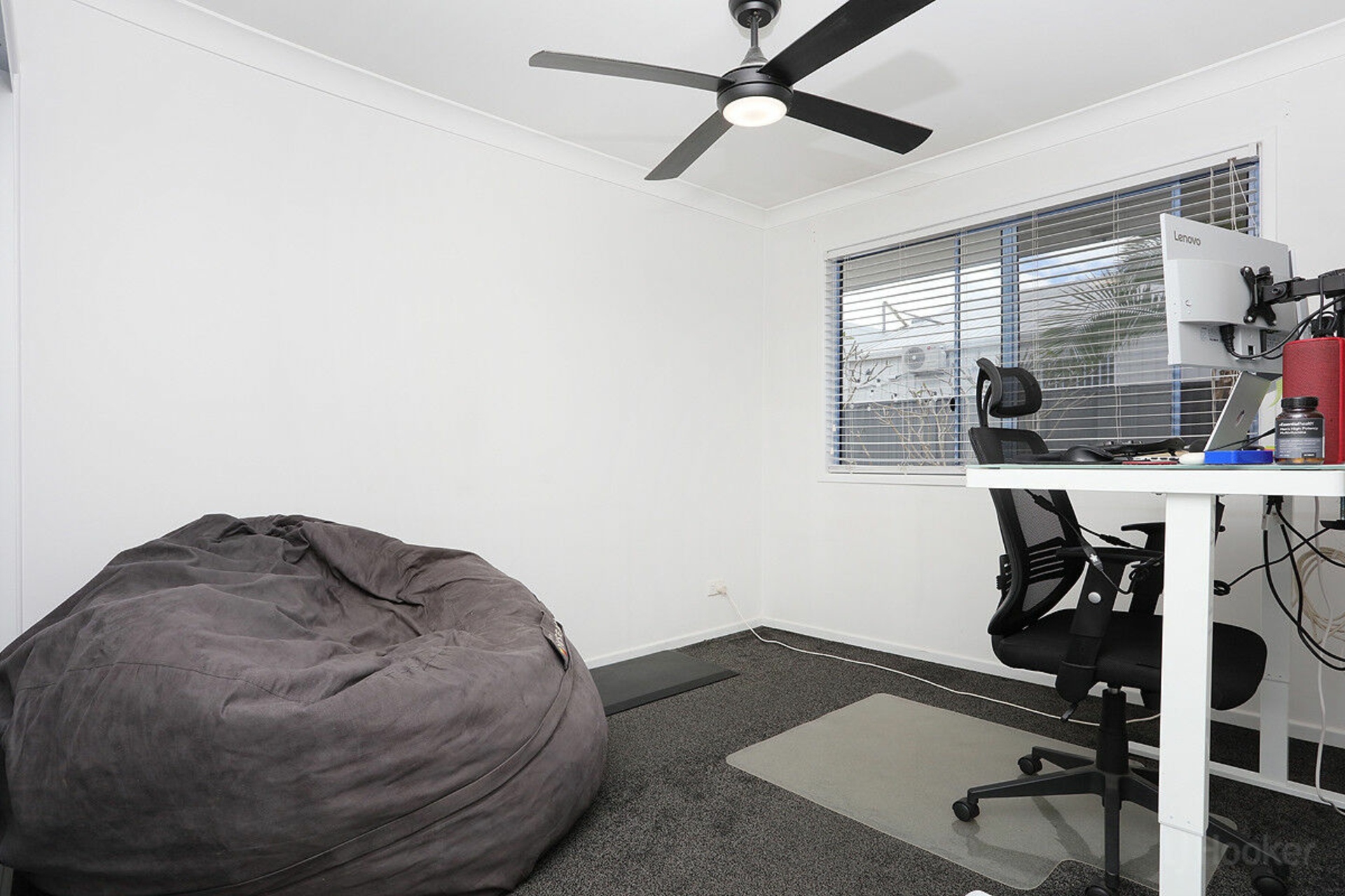 2/5 Nevenia Street — photo 8 of 21
