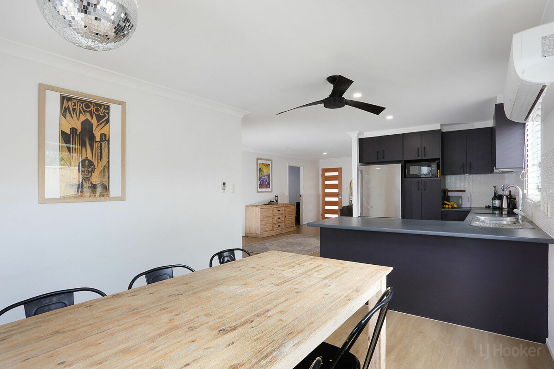 2/5 Nevenia Street — photo 17 of 21