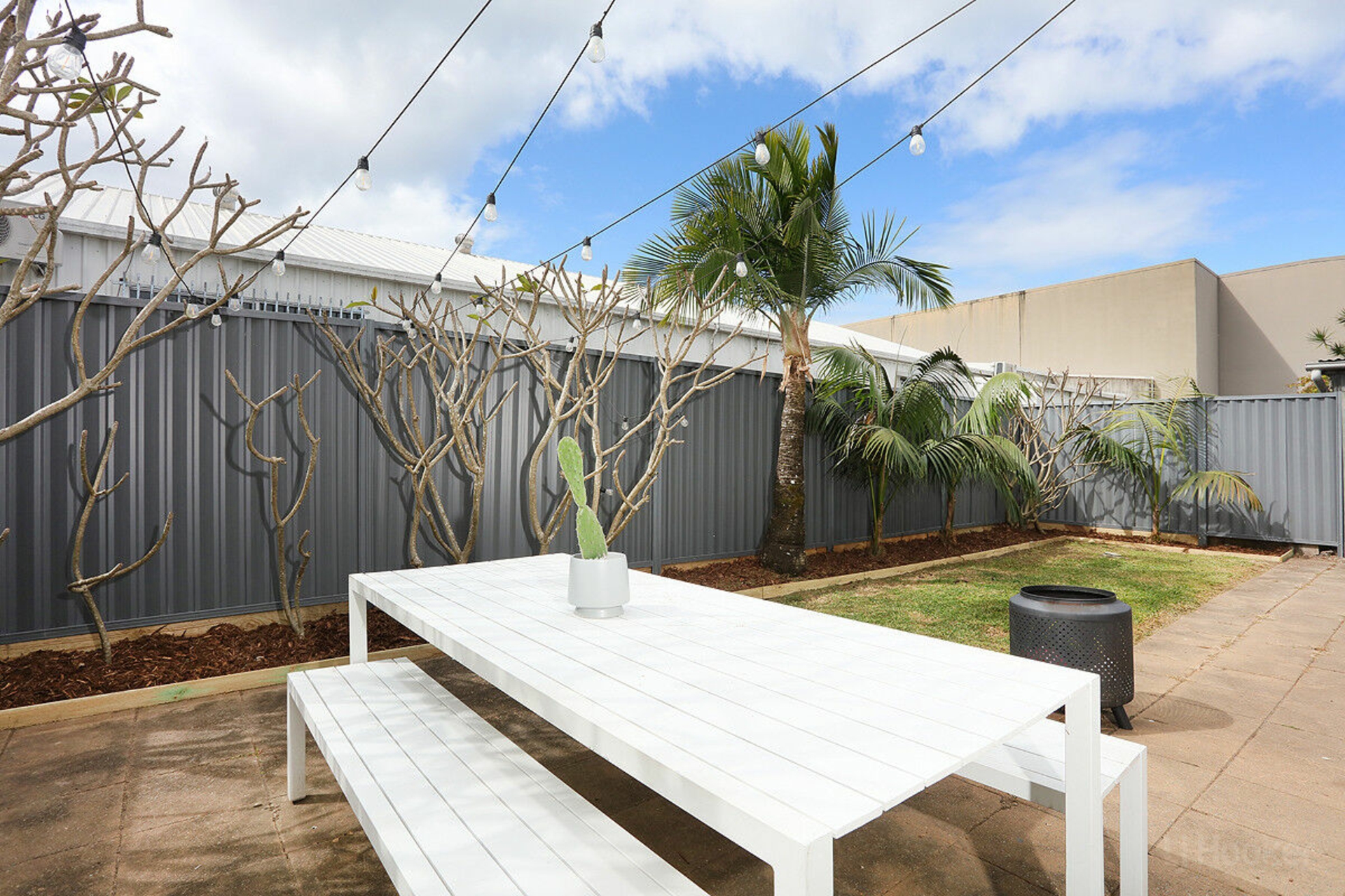 2/5 Nevenia Street — photo 18 of 21