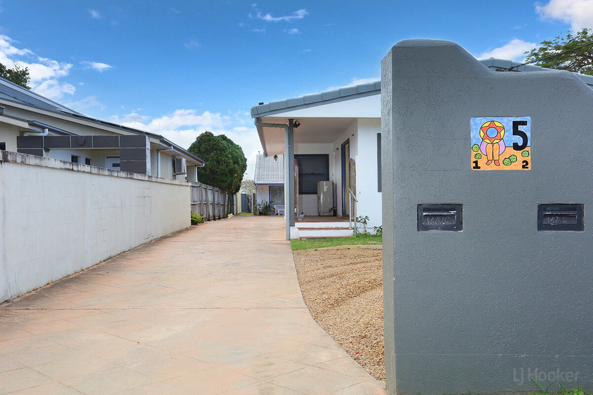 2/5 Nevenia Street — photo 20 of 21