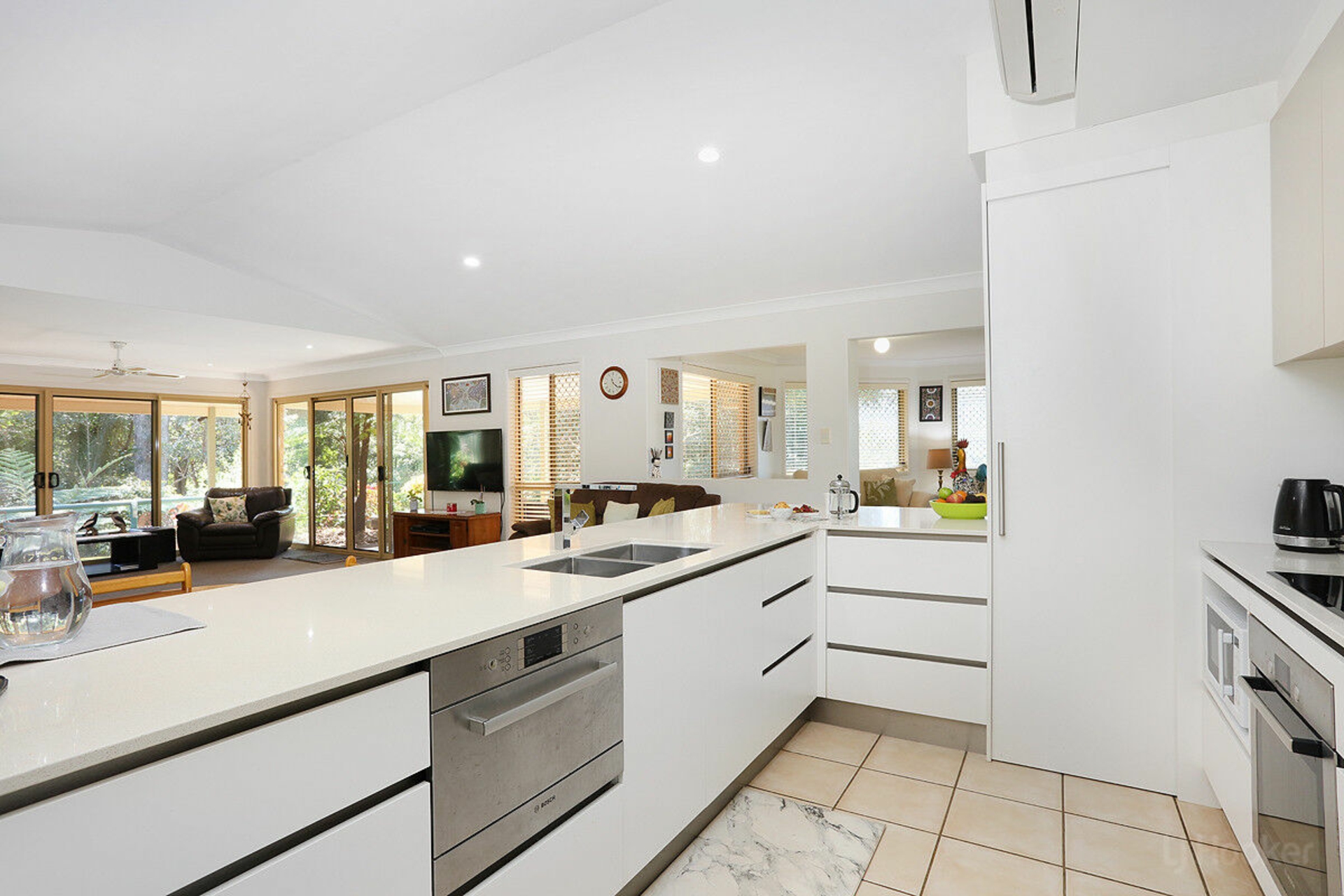 5-7 Eden Park Court — photo 14 of 30
