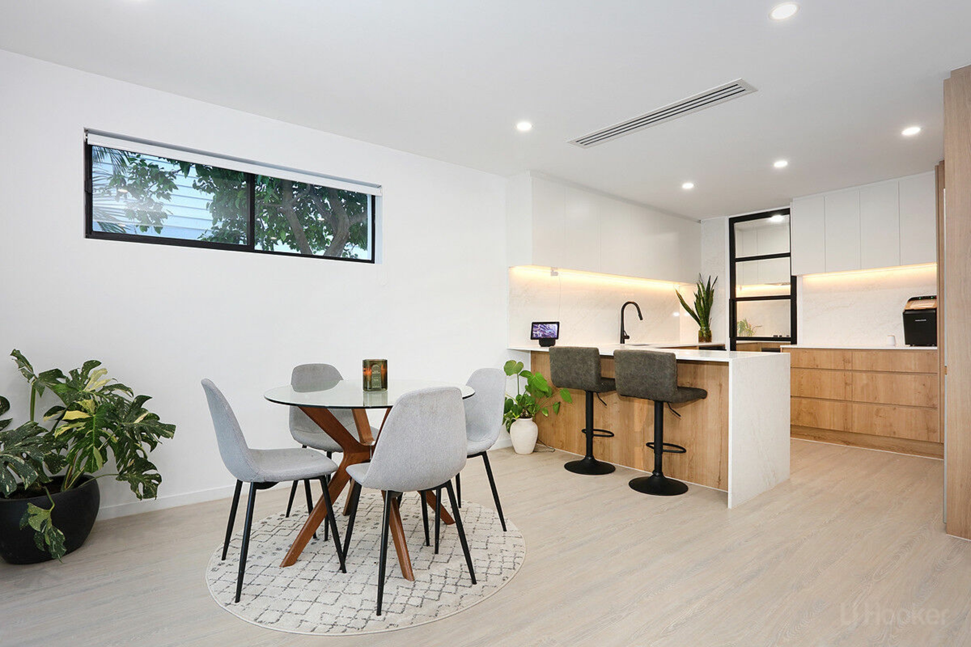 35 Deagon Drive — photo 13 of 30