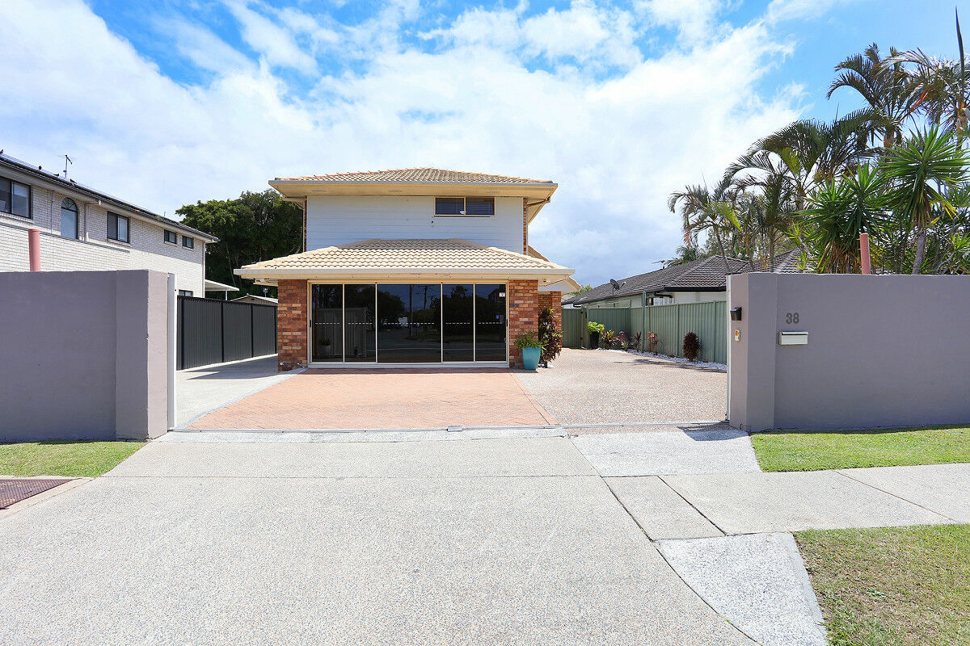 38 Morala Avenue — photo from LJ Hooker Paradise Point