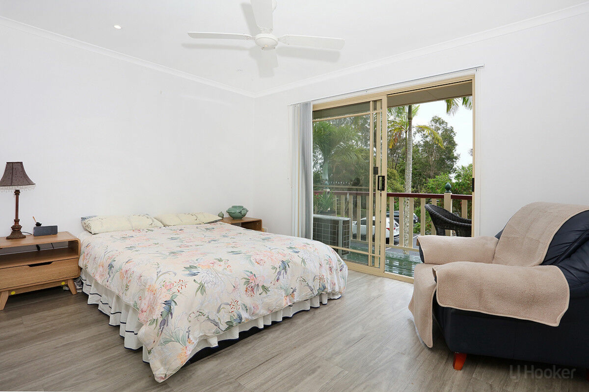 22/402 Pine Ridge Road — photo 13 of 27