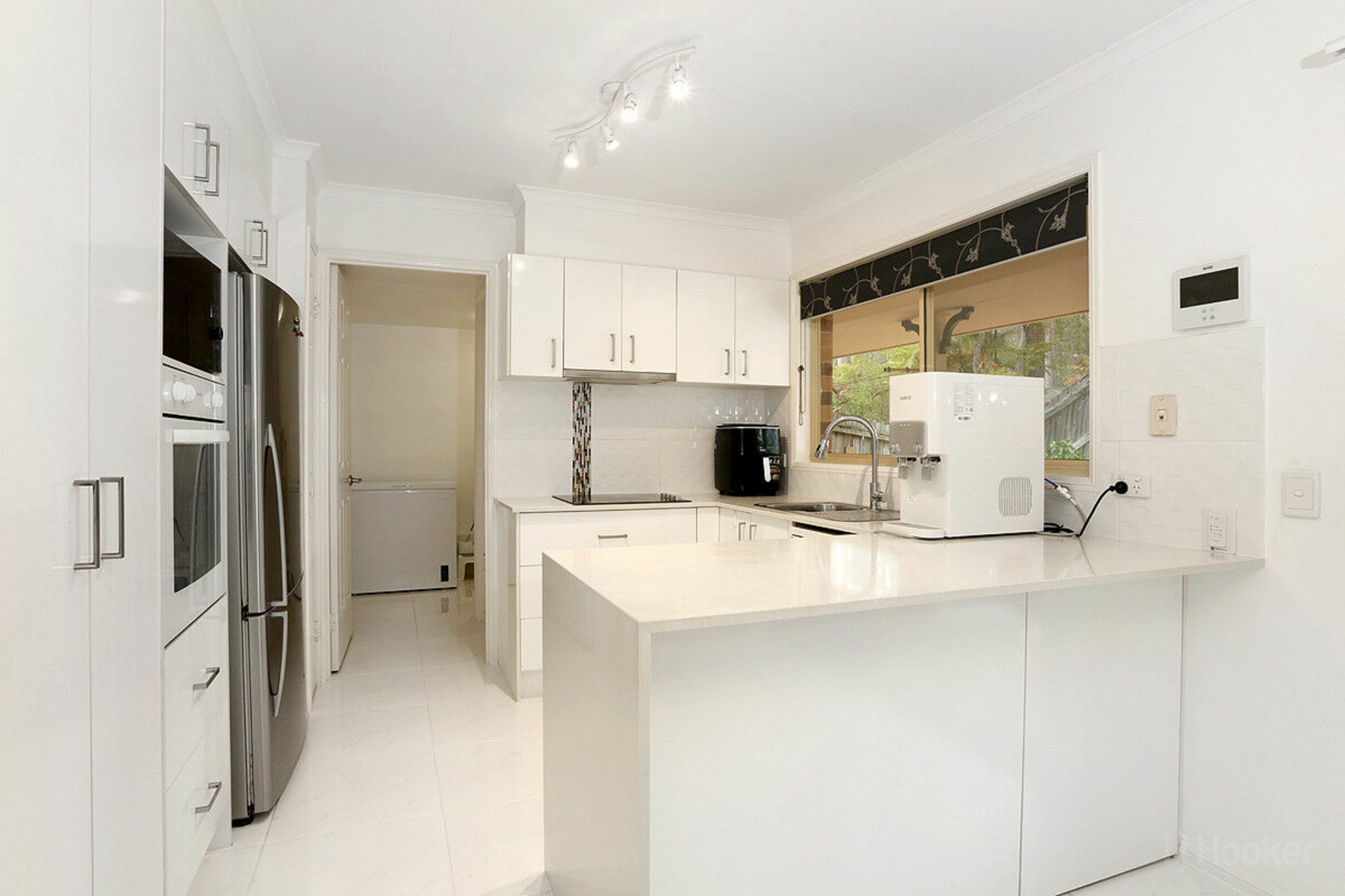 22/402 Pine Ridge Road — photo 15 of 27