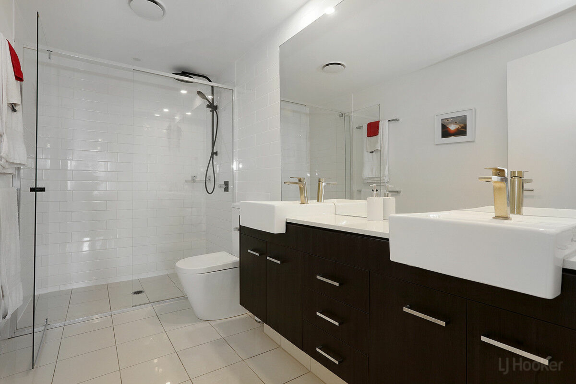 3304/25 East Quay Drive — photo 14 of 30