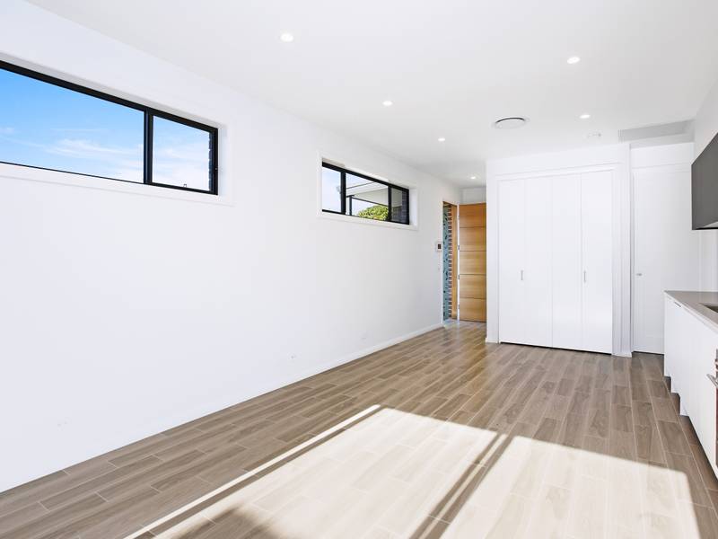 38A Third Avenue, ASHBURY