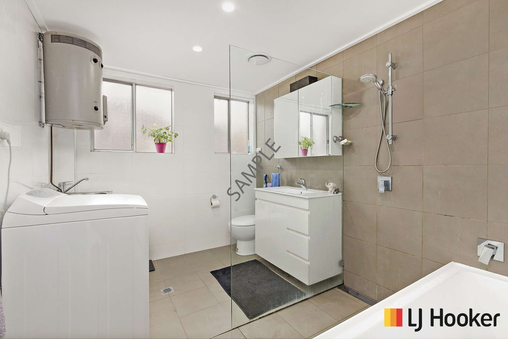 2/33 Prospect Road, SUMMER HILL