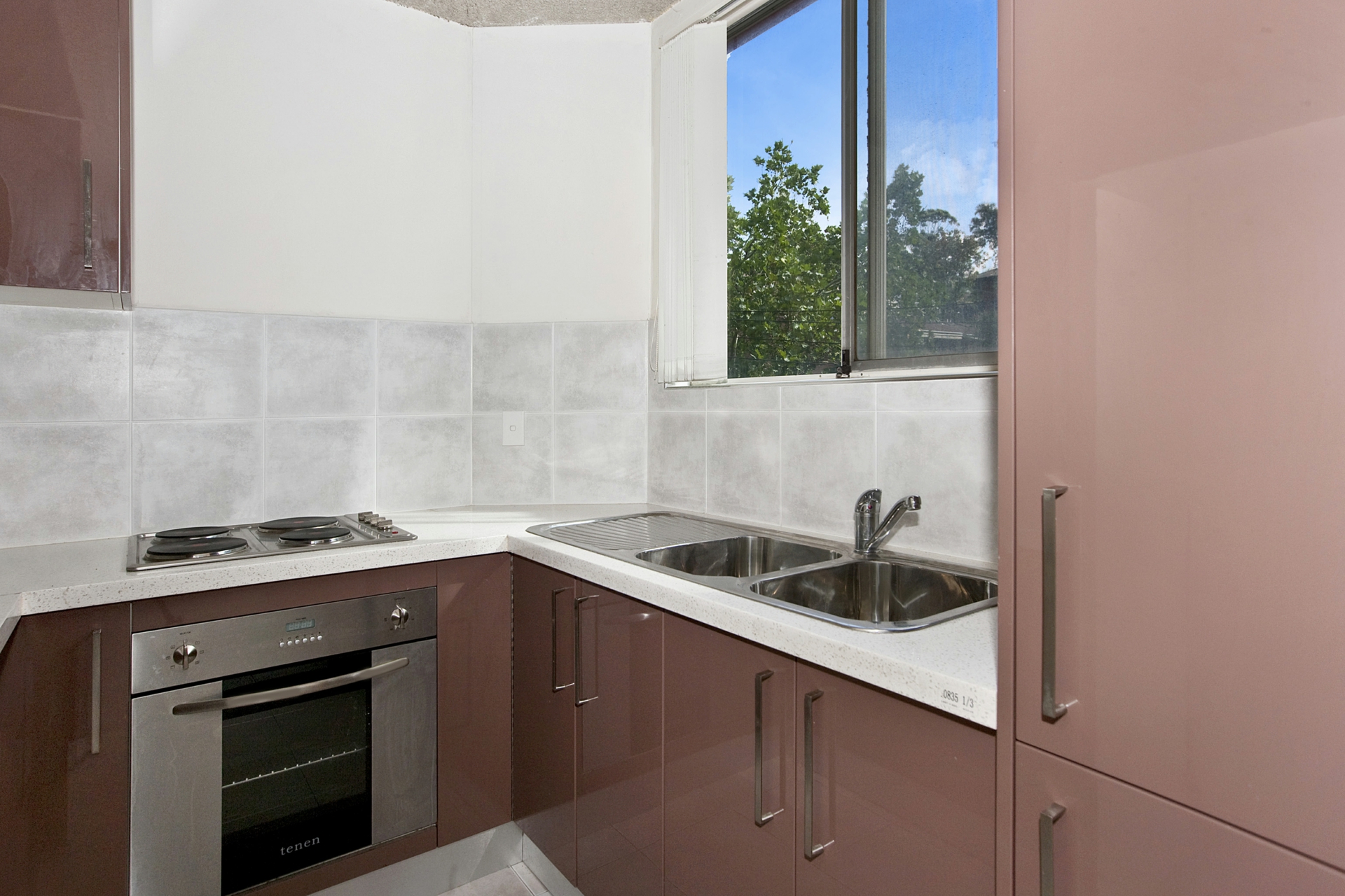 15/14-18 Sheehy Street — photo 3 of 4
