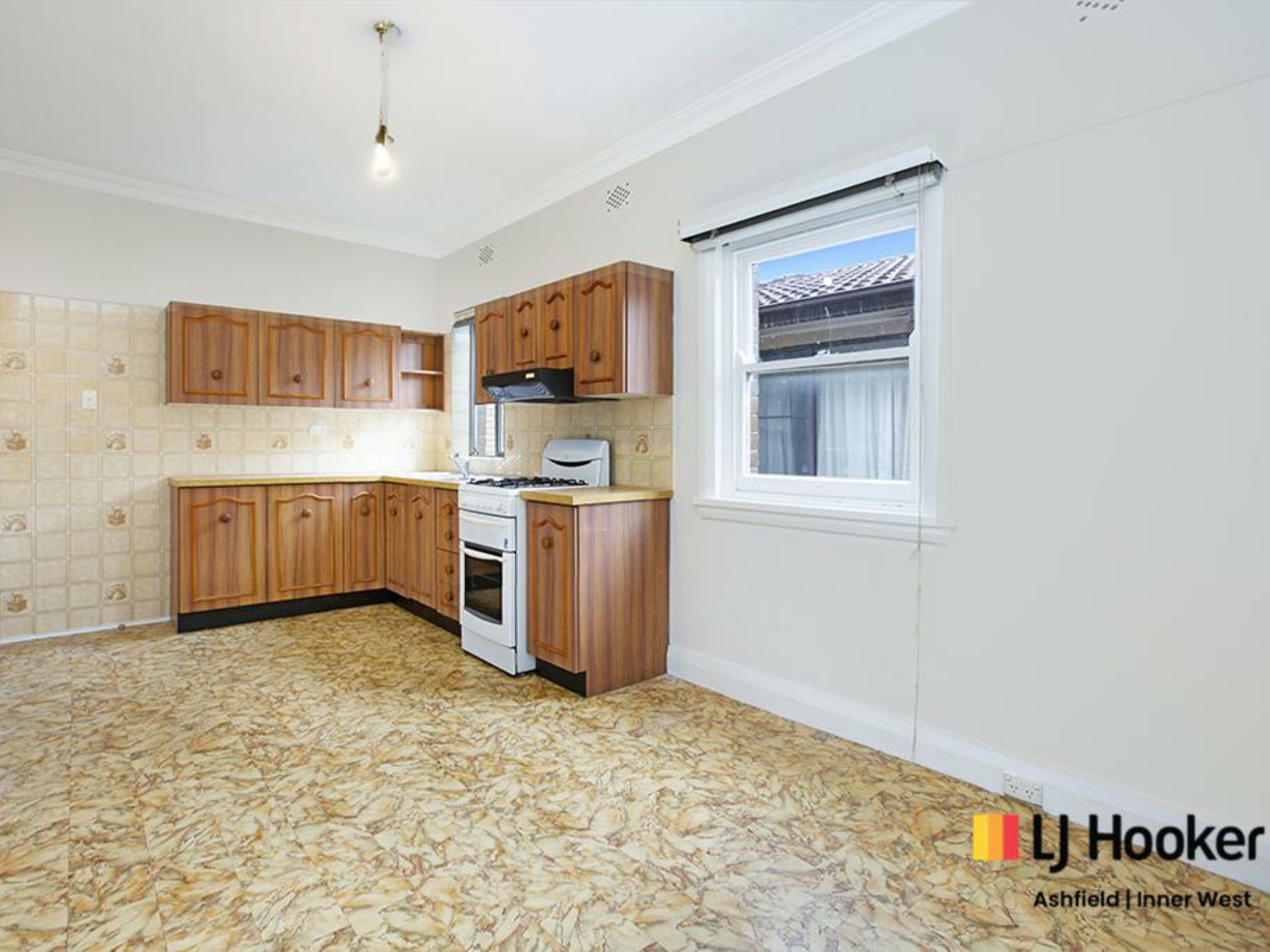 2/10 Park Ave., ASHFIELD
