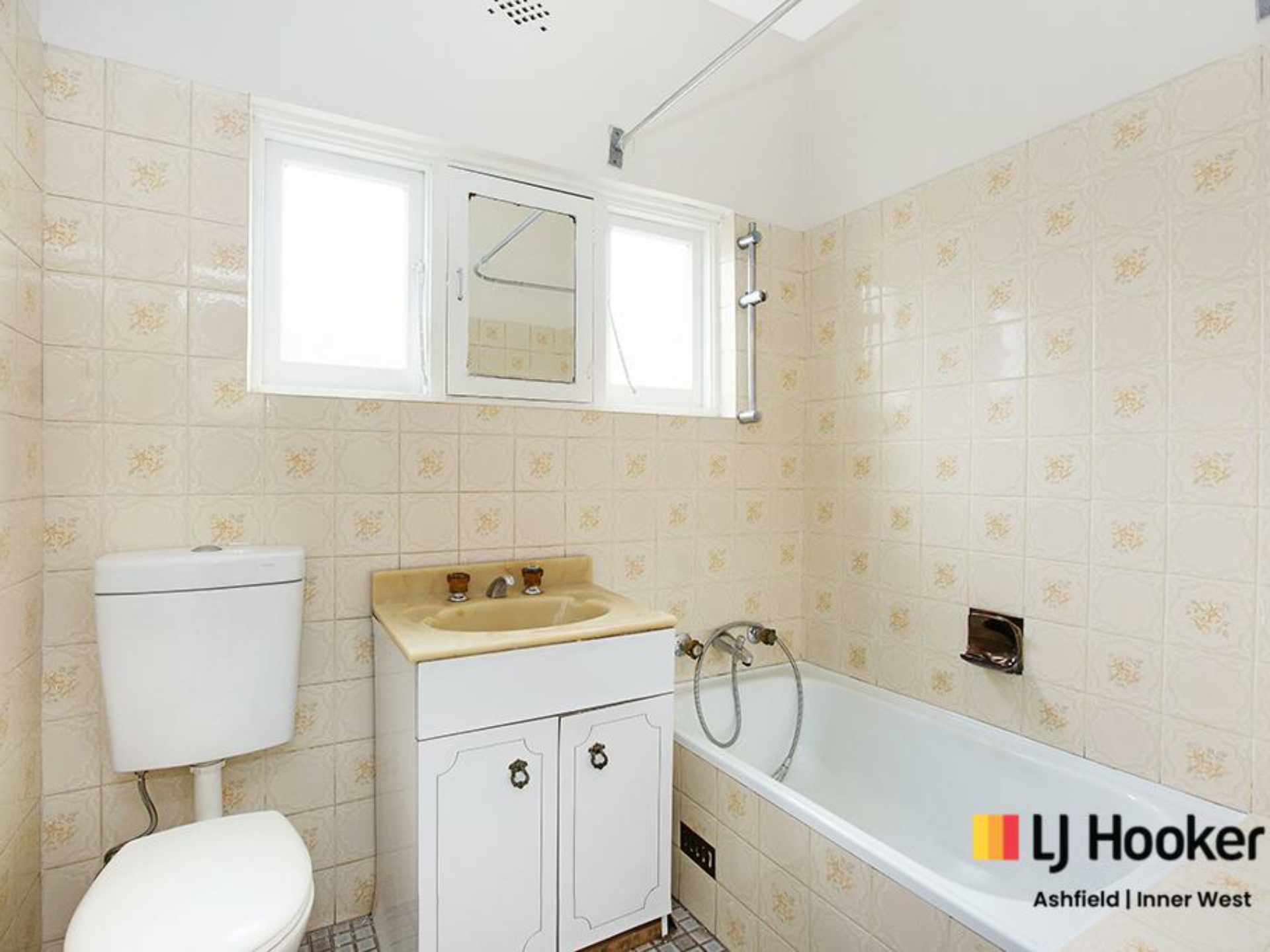 2/10 Park Ave., ASHFIELD