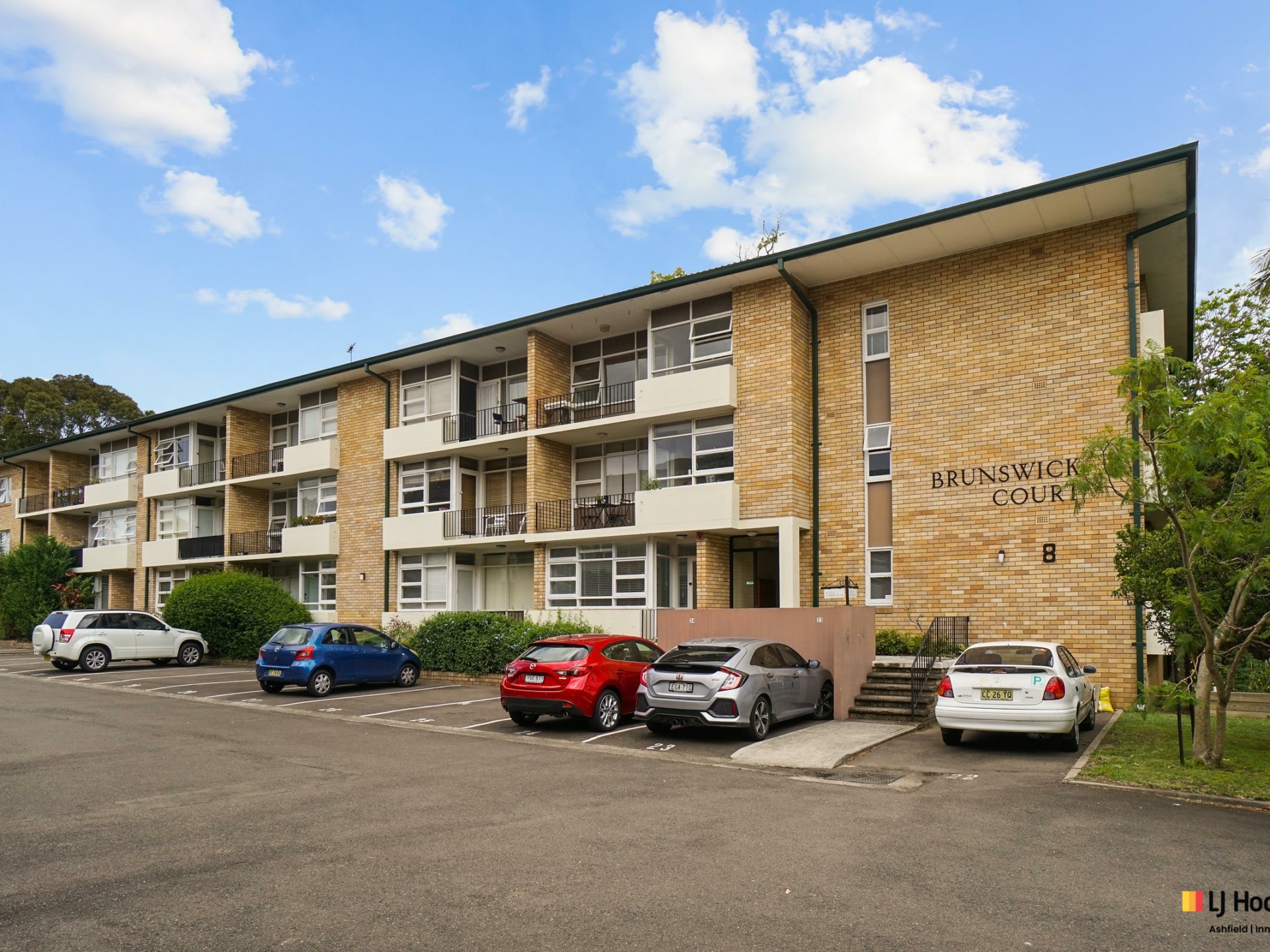 15/8 Brunswick Parade, ASHFIELD