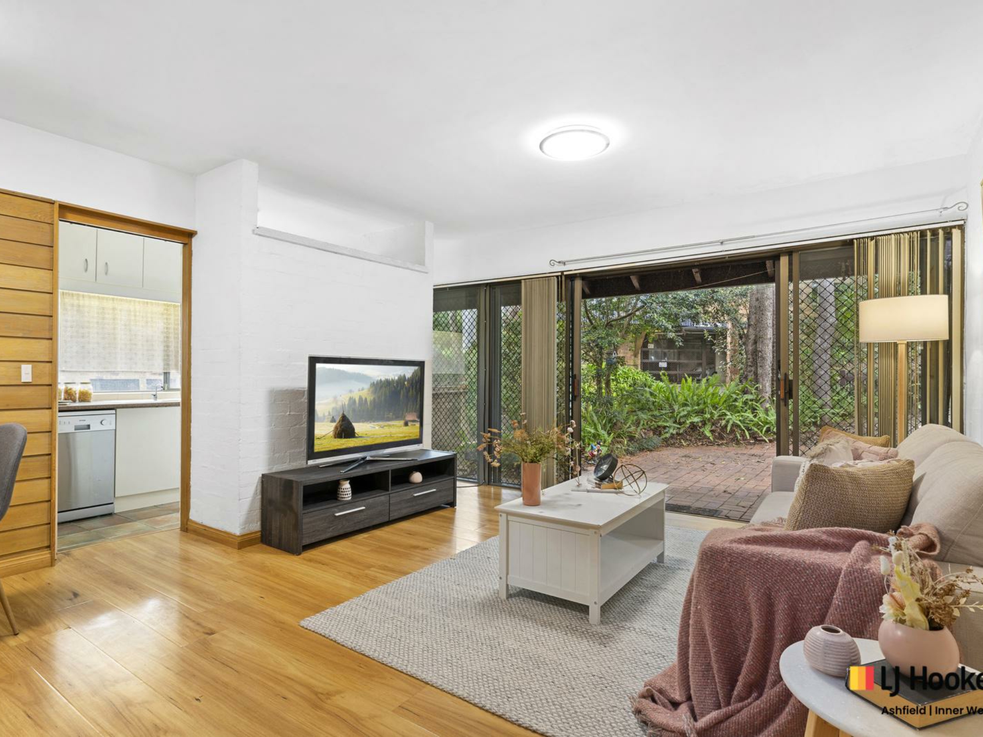 8/30 Busaco Road Marsfield NSW