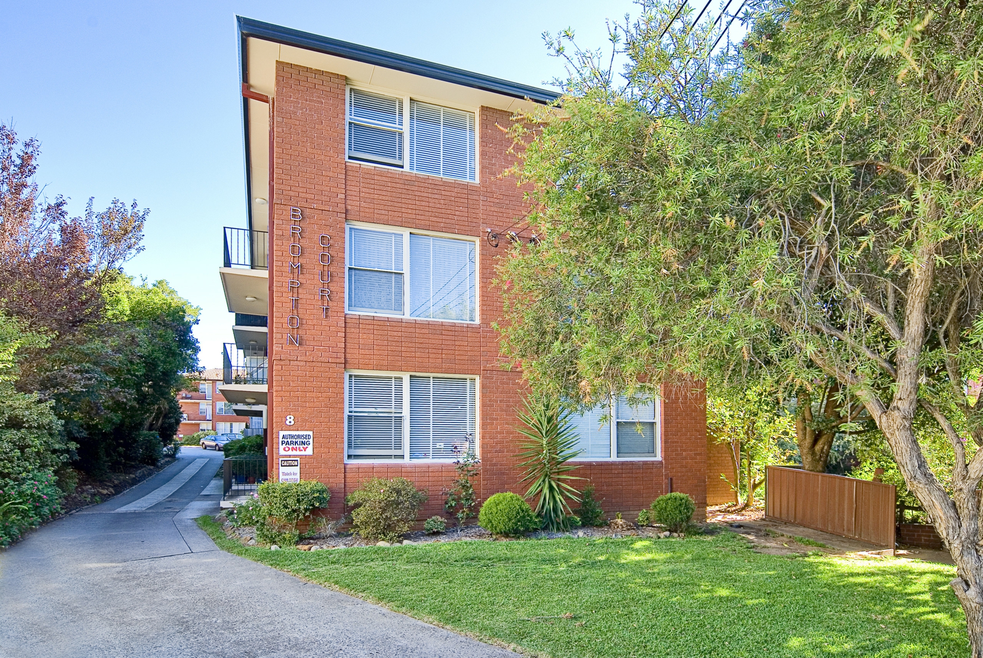 20/8 Webbs Avenue — photo 4 of 5