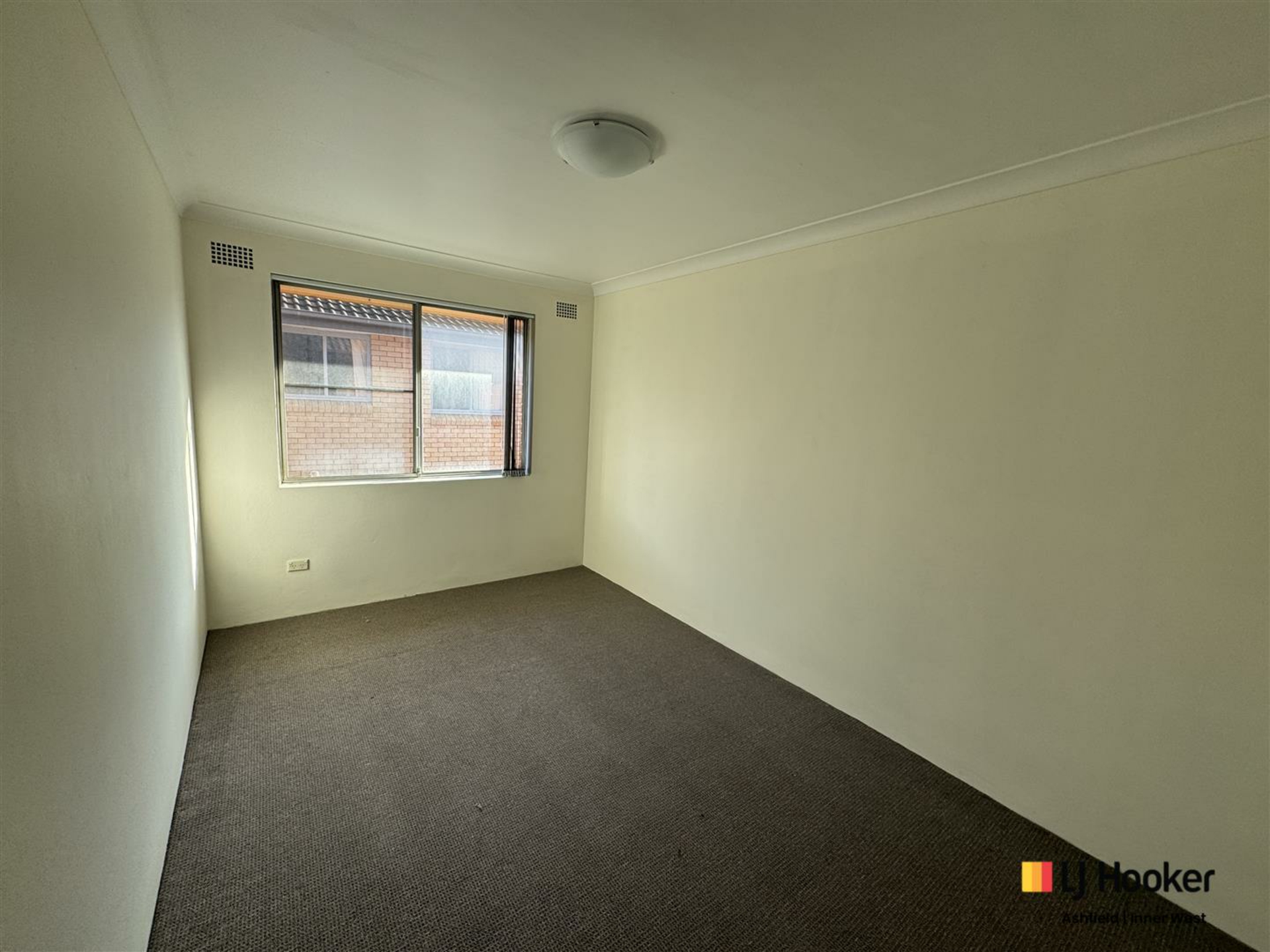 5/7 North Parade, CAMPSIE