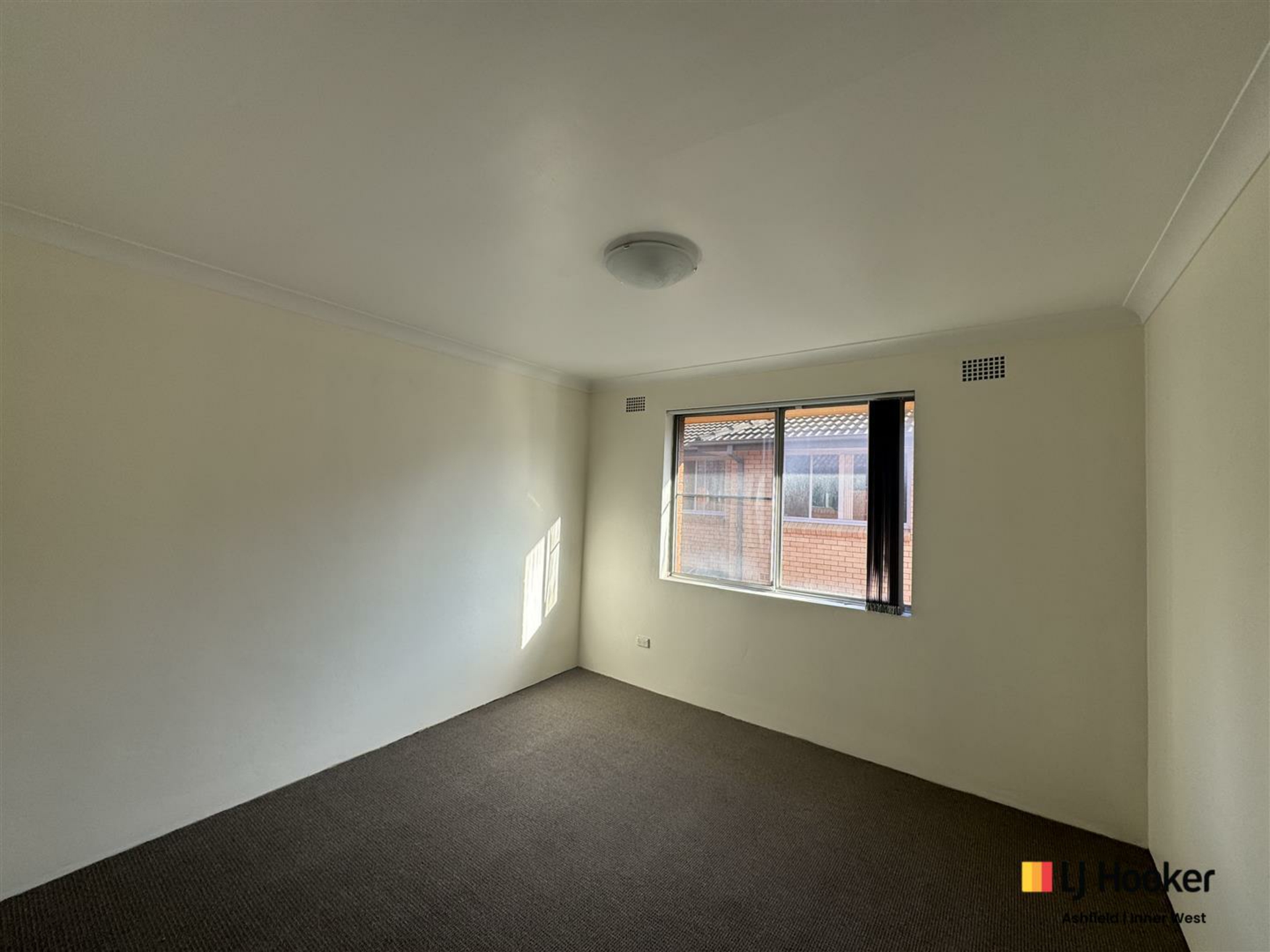 5/7 North Parade, CAMPSIE