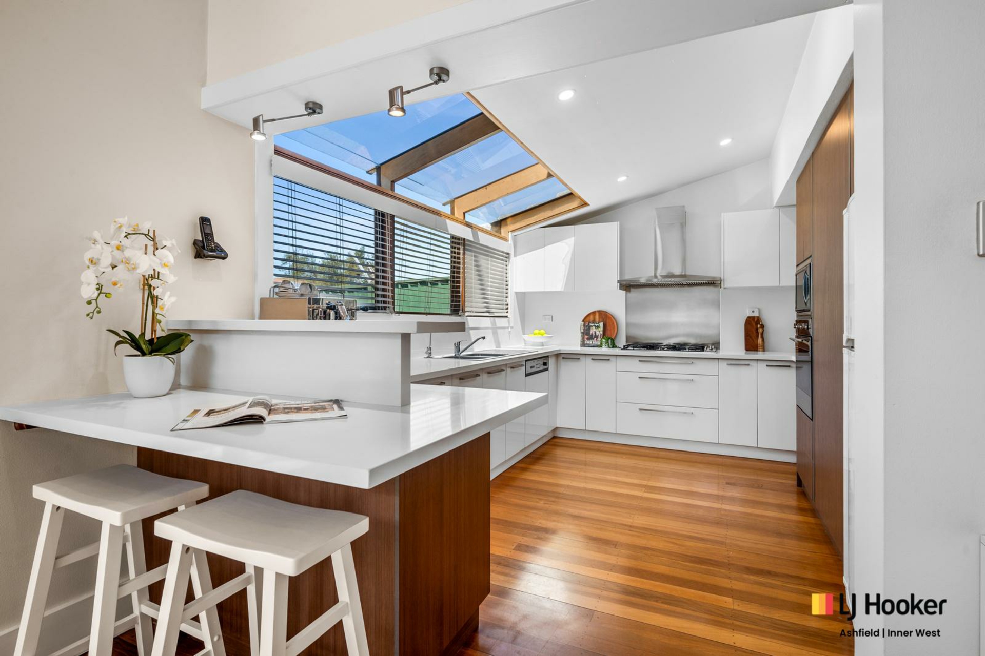 32 Badminton Road, CROYDON