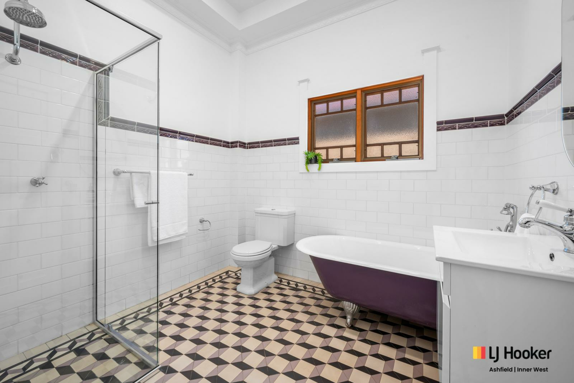 32 Badminton Road, CROYDON