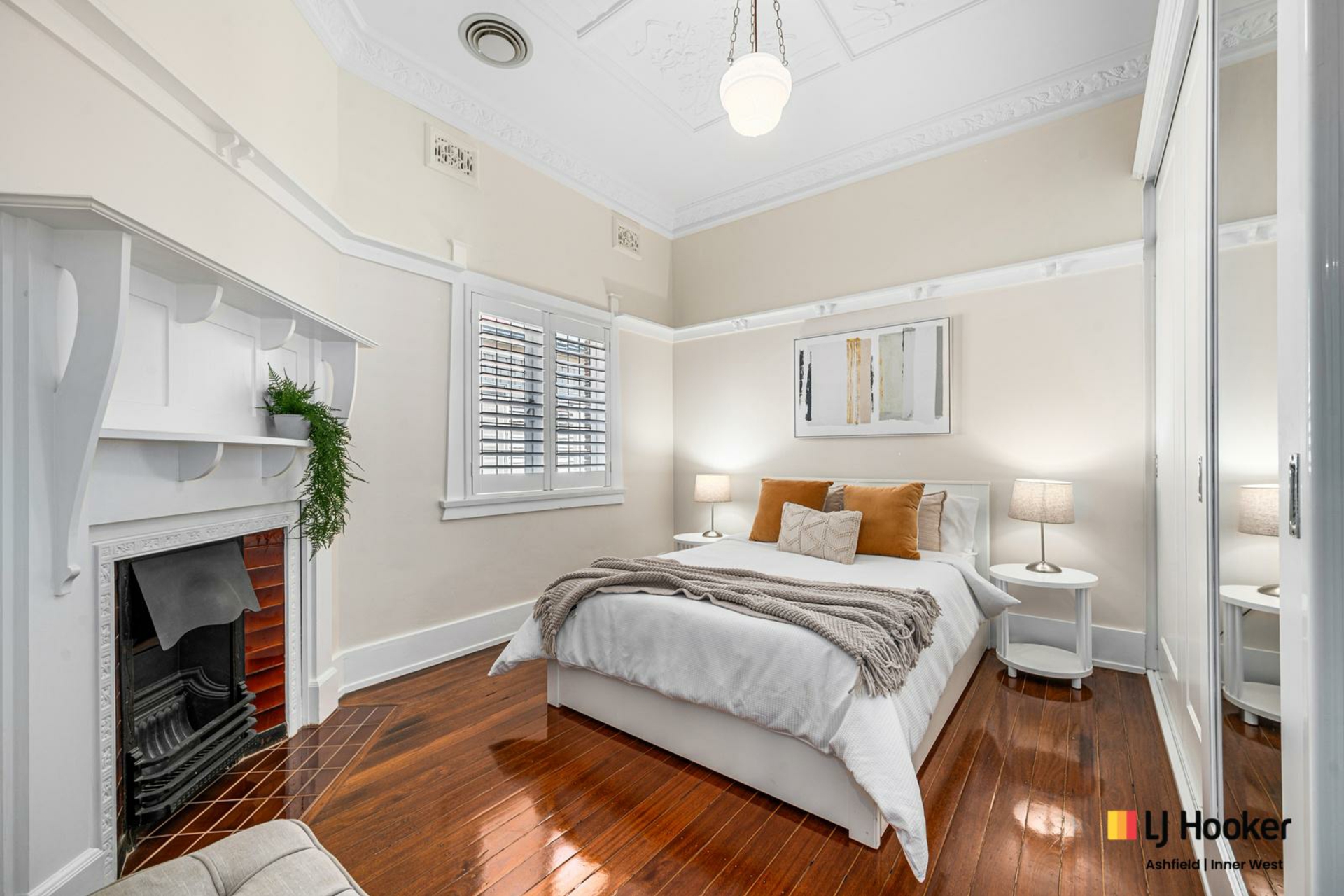 32 Badminton Road, CROYDON