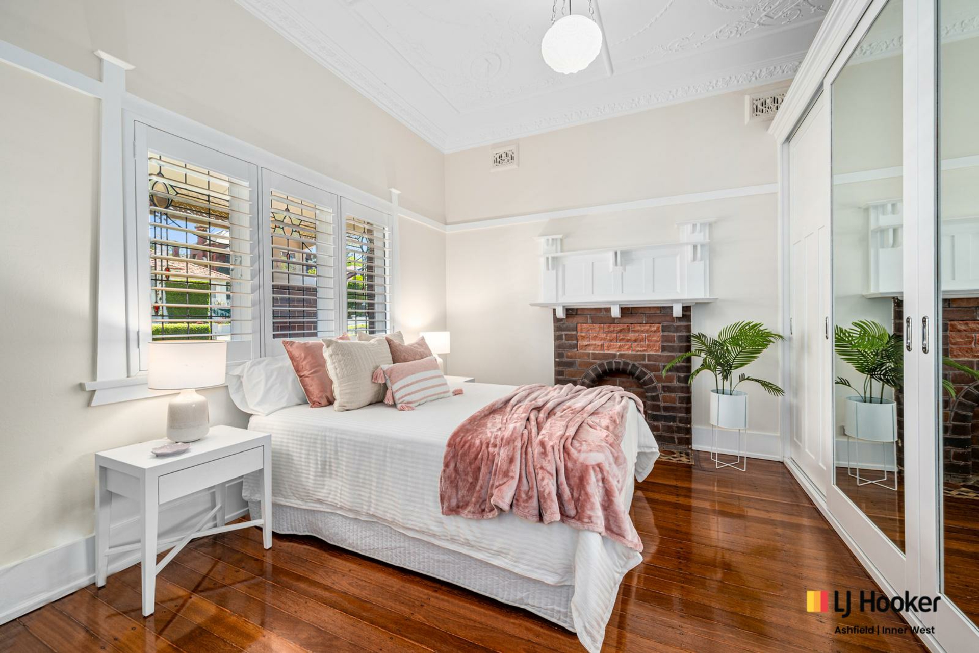 32 Badminton Road, CROYDON