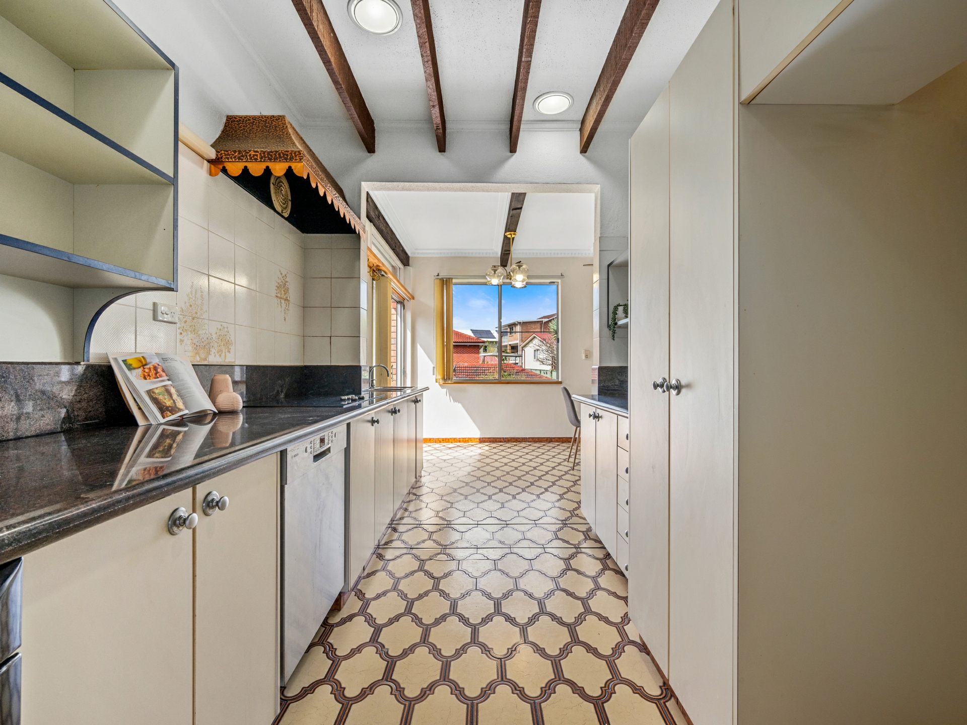 4 Thompson Street — photo 4 of 24